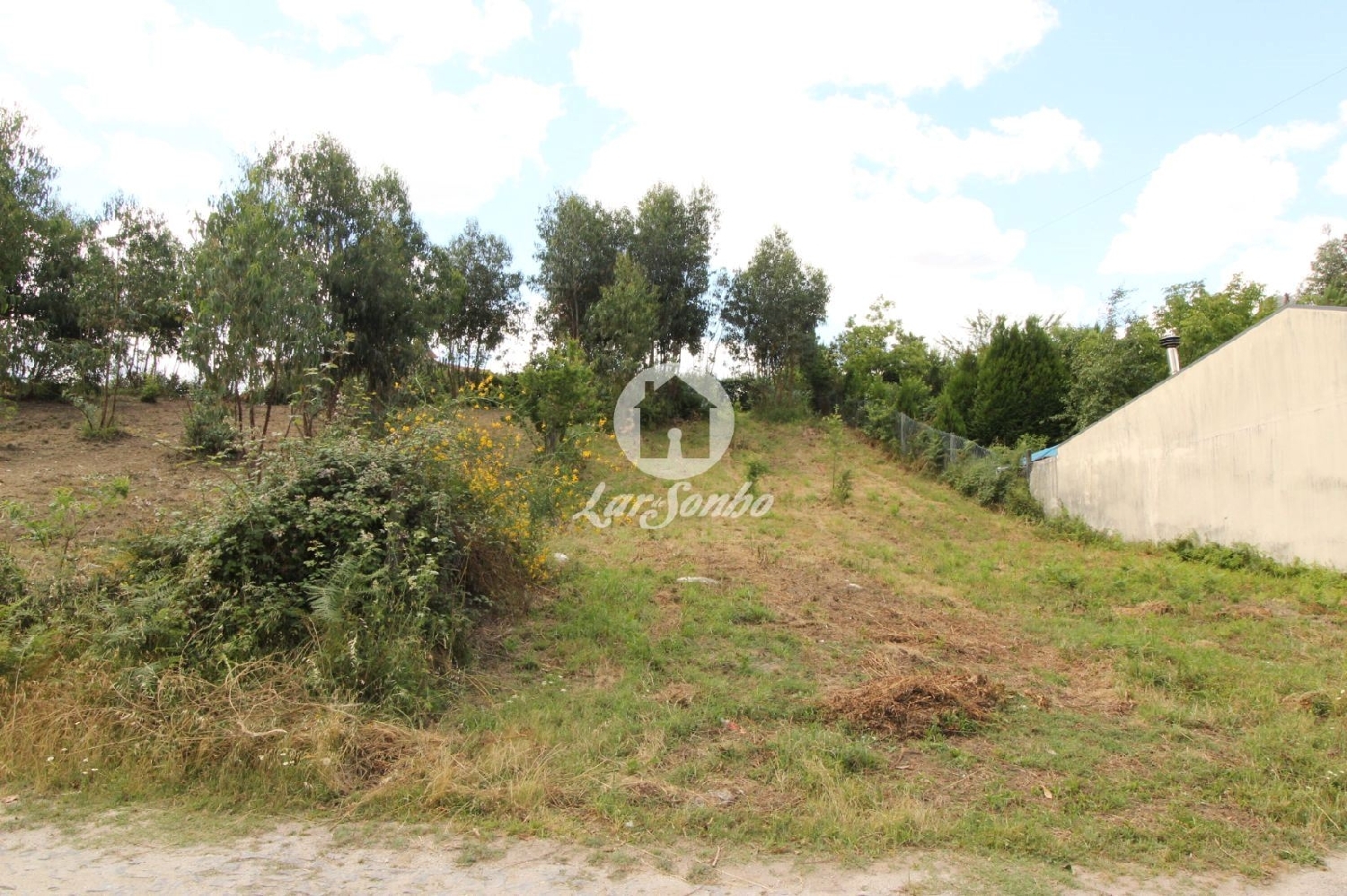  te koop terrein Fornelo Fafe 3