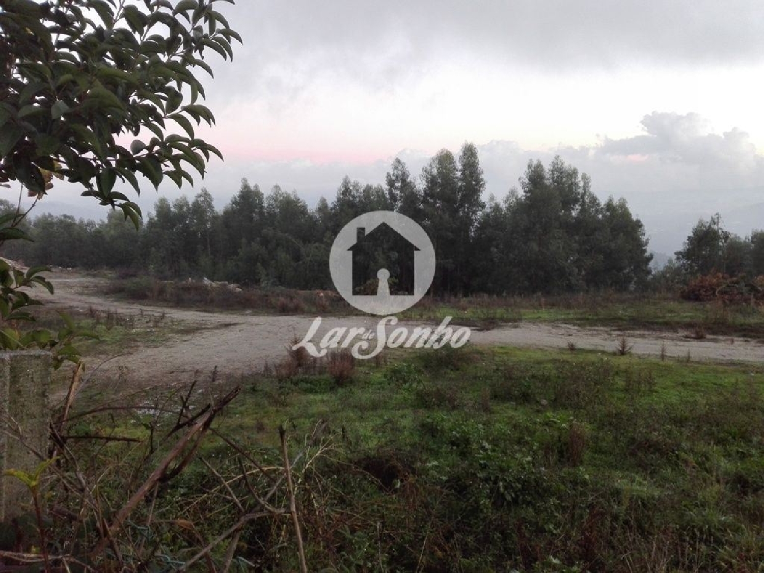 en venta terreno Gémeos Guimarães 3