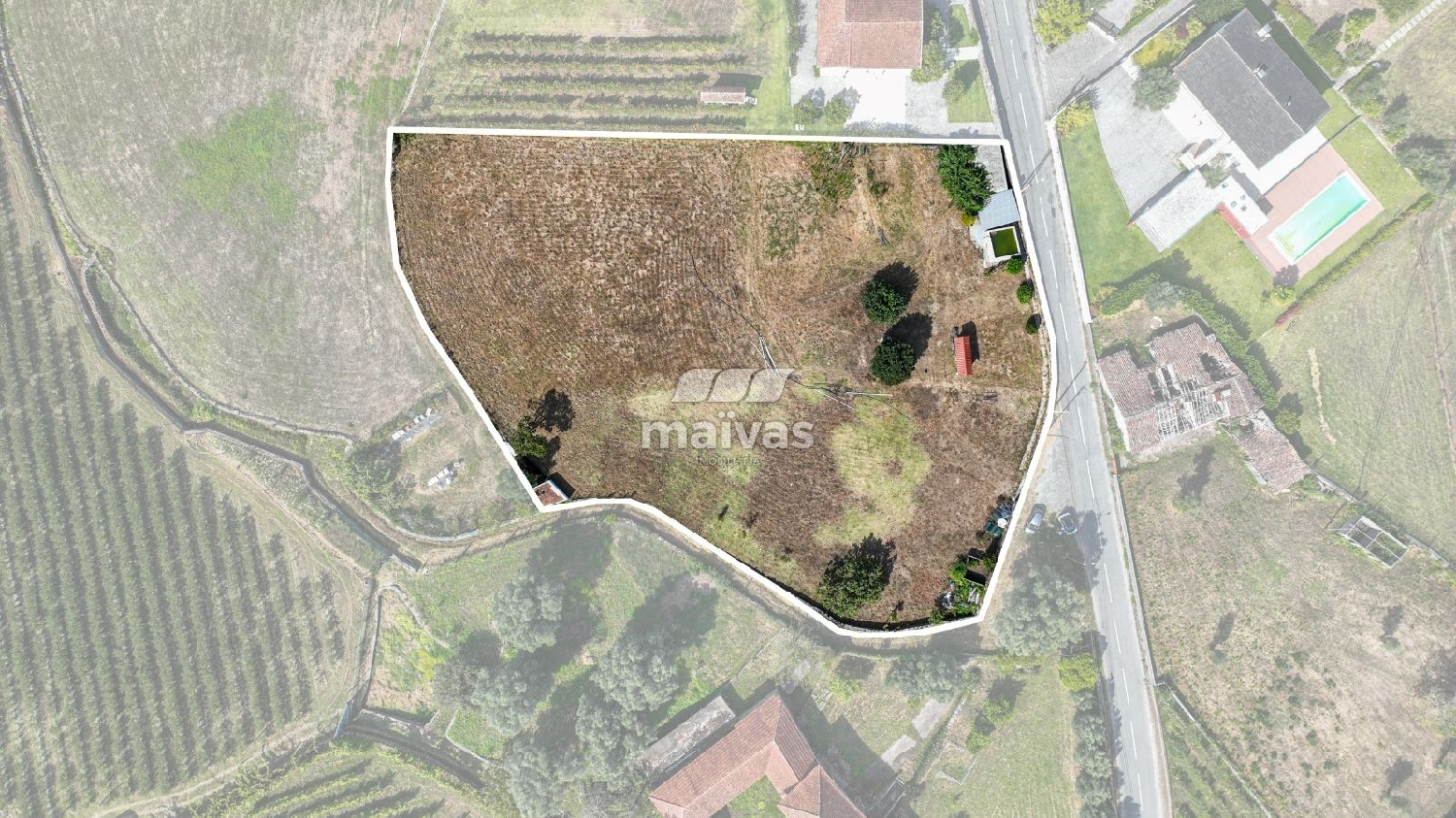  te koop terrein Lanhas Vila Verde 1