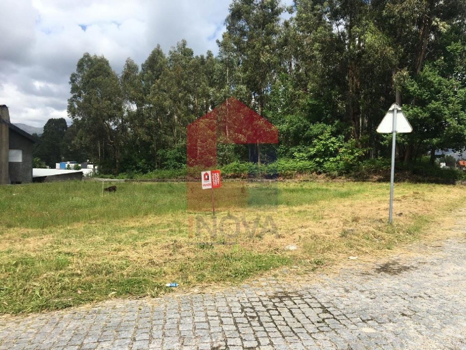  te koop terrein Lanhas Vila Verde 1