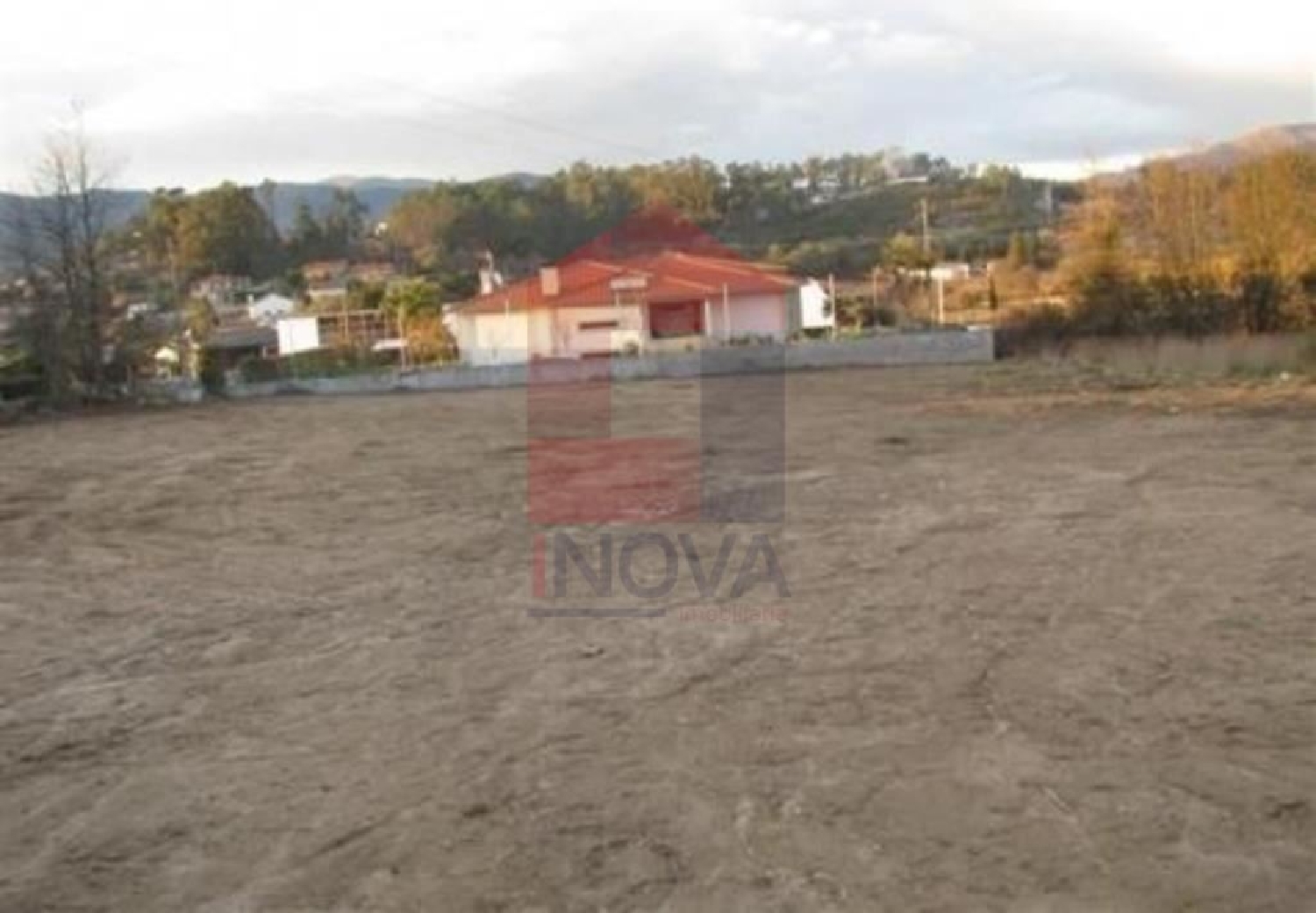  te koop terrein Lanhas Vila Verde 1