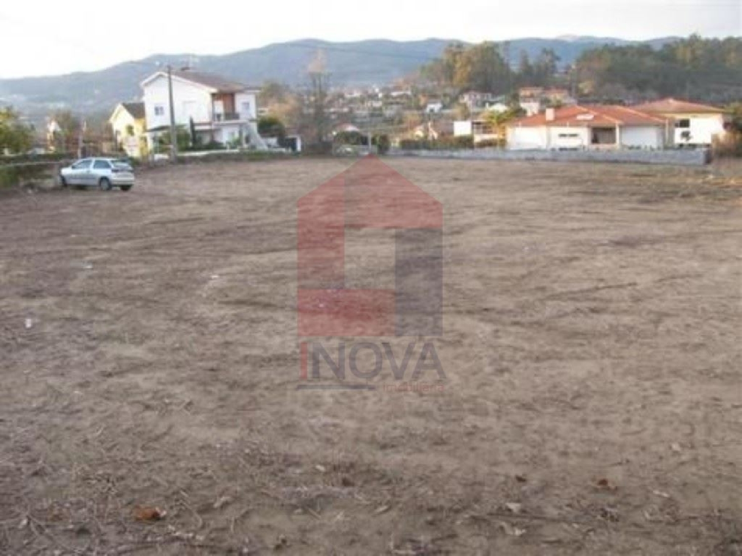 te koop terrein Lanhas Vila Verde 3