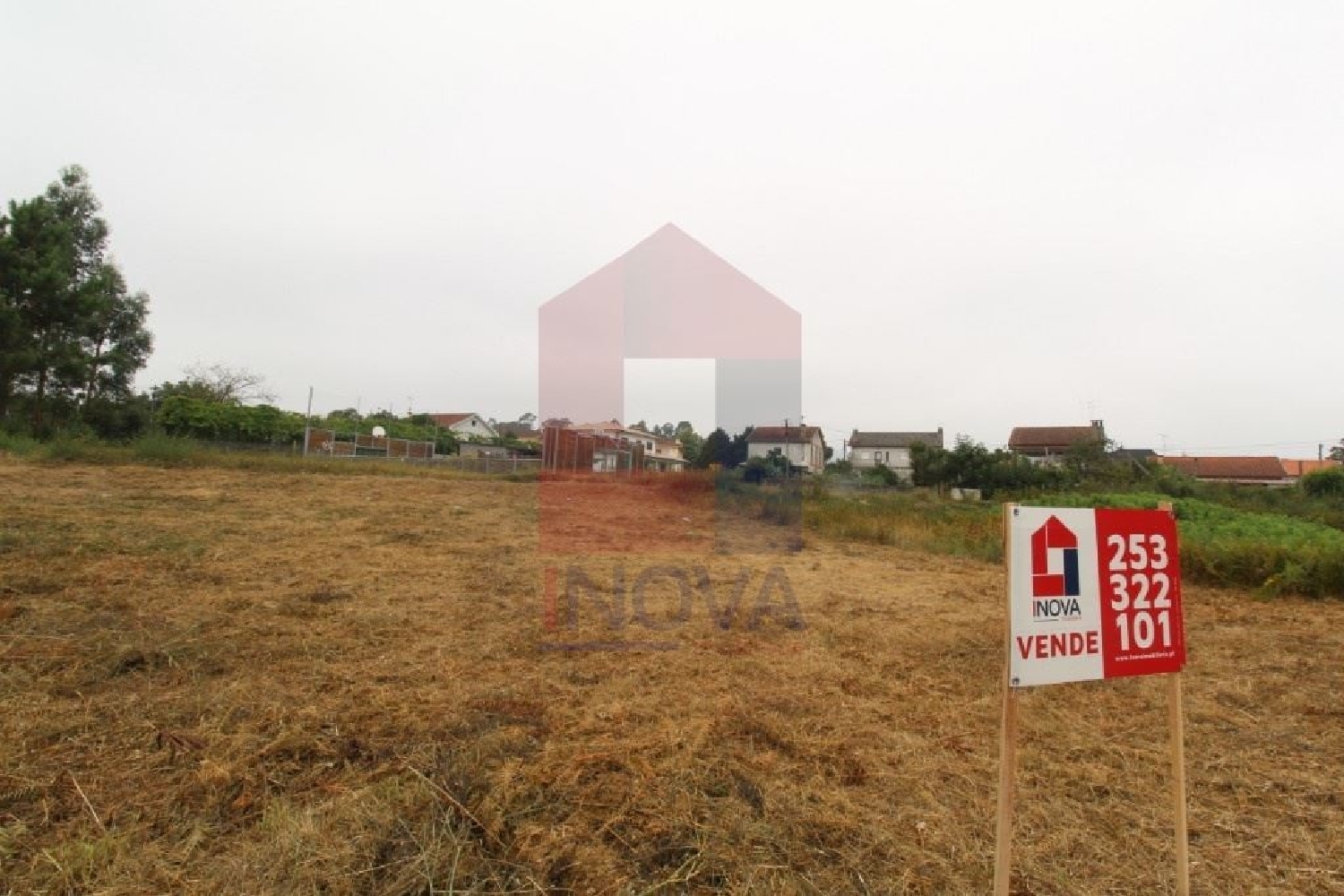 à venda terreno Lanhas Vila Verde 2