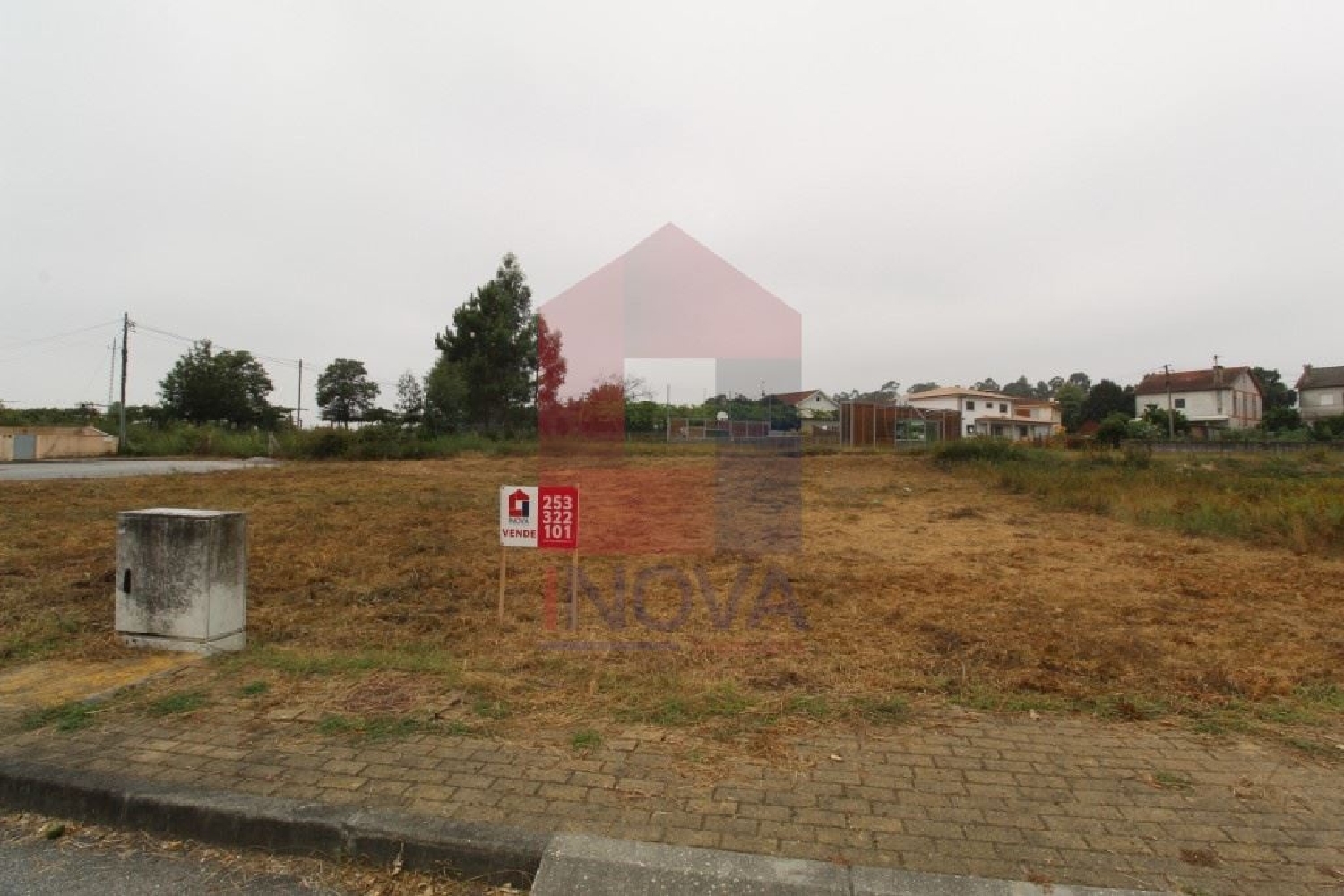 à venda terreno Lanhas Vila Verde 3