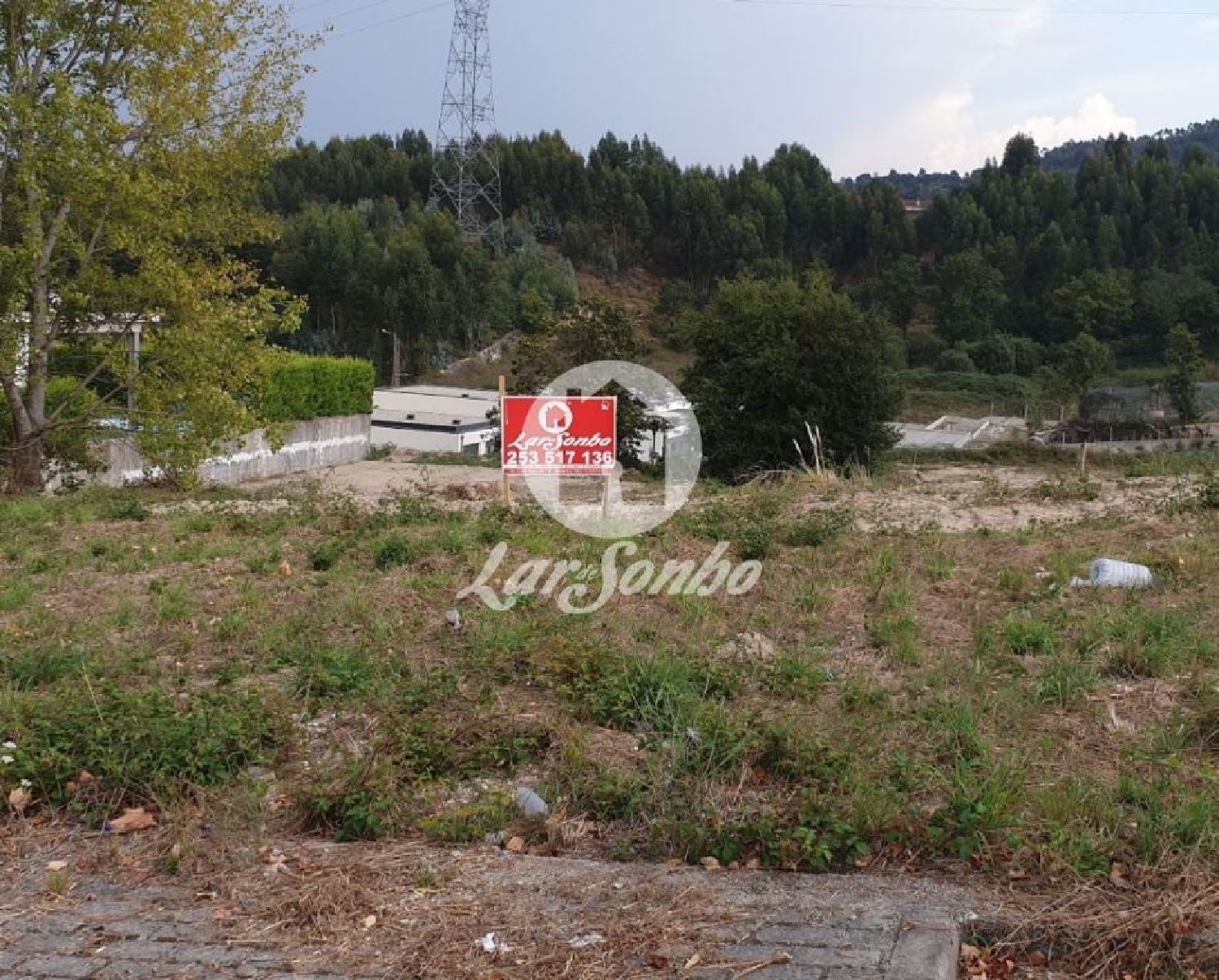  te koop terrein Lordelo Guimarães 1