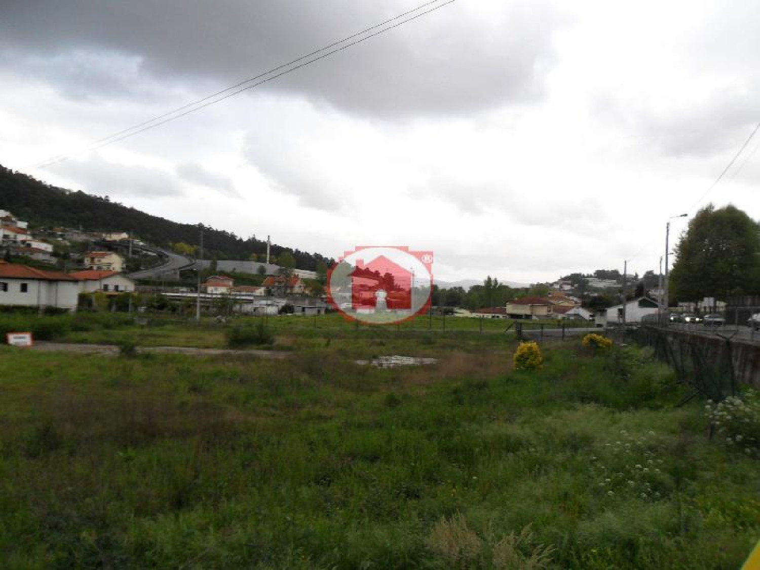 te koop terrein Nespereira Guimarães 2