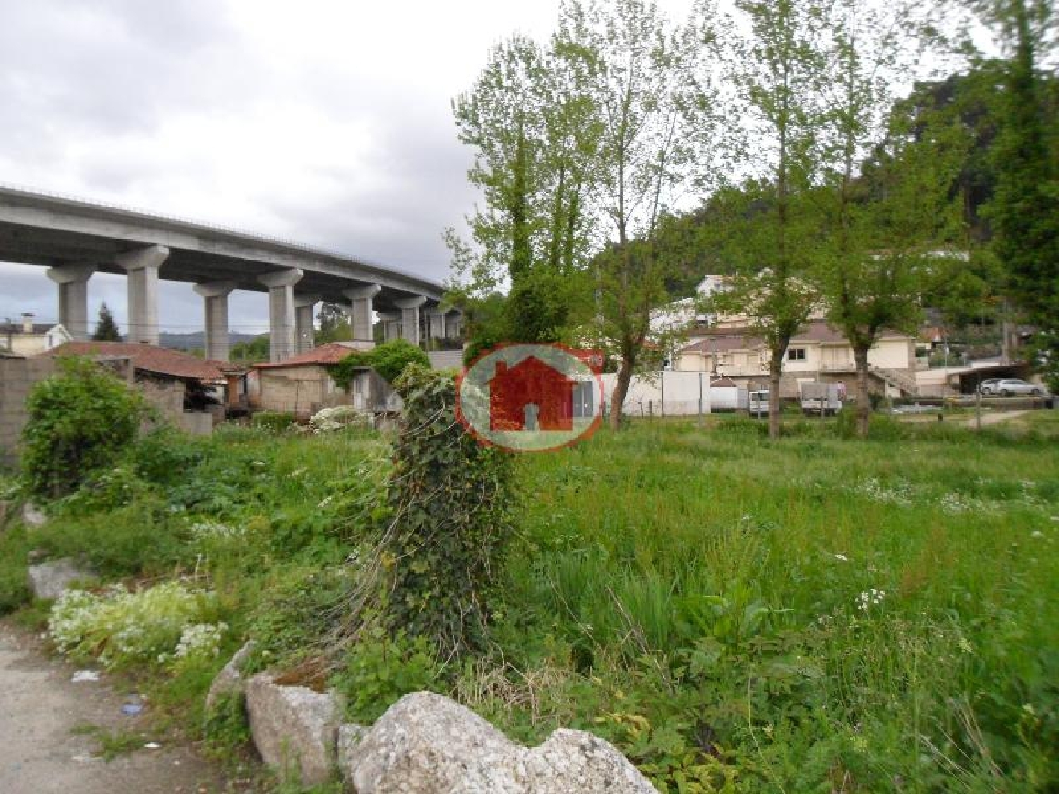 te koop terrein Nespereira Guimarães 3