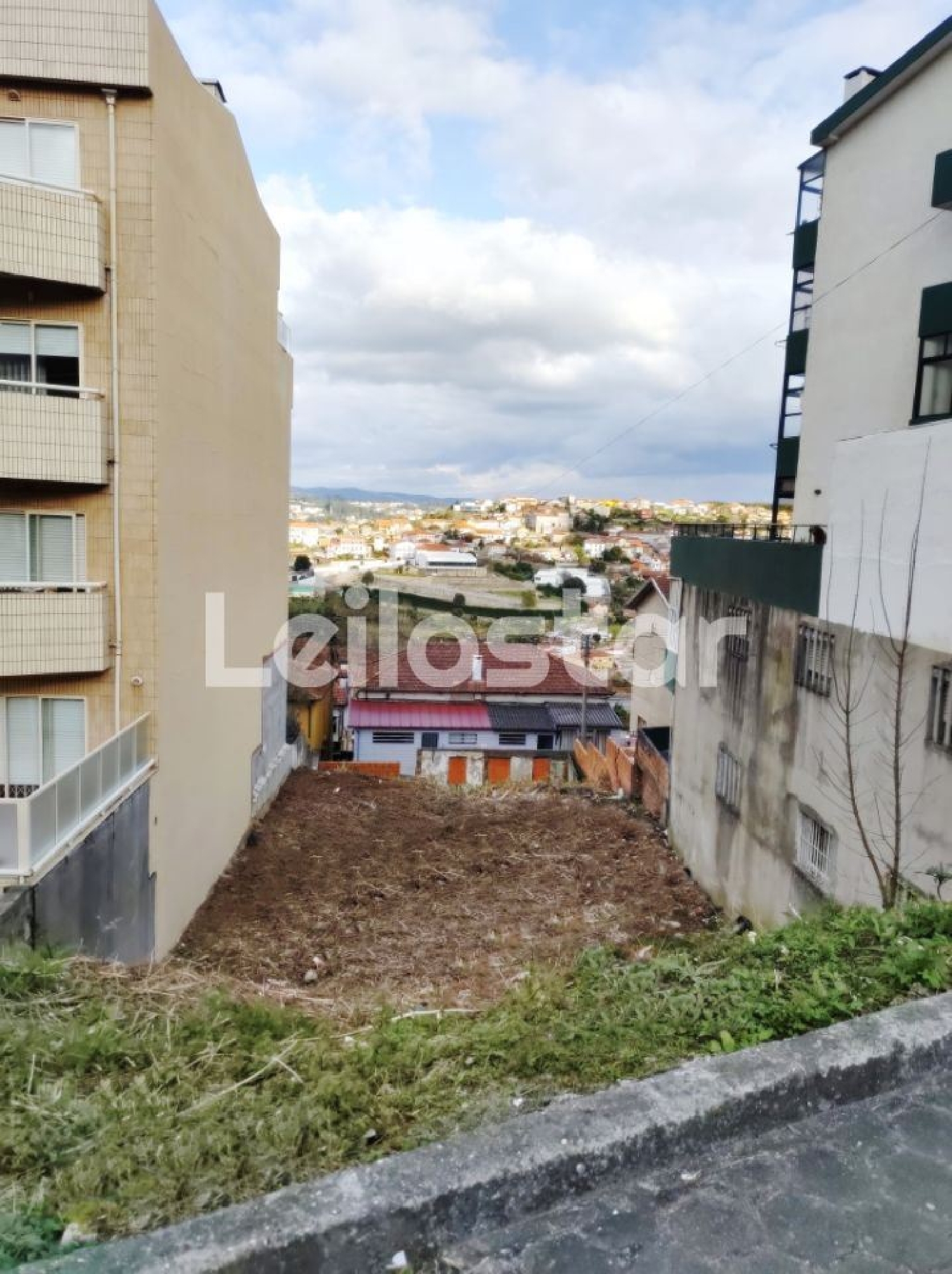 à vendre terrain Oliveira do Douro Cinfães 2