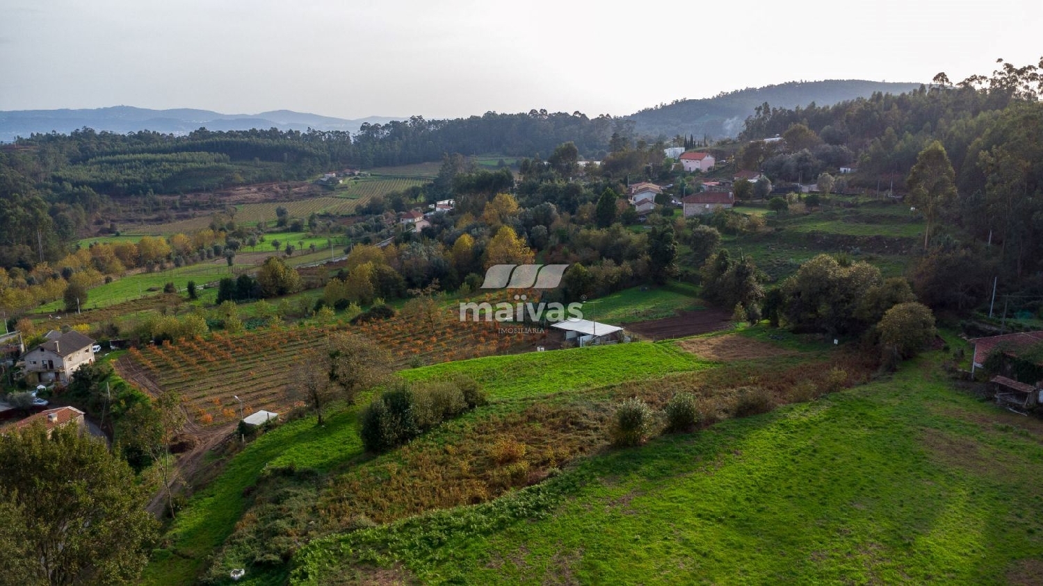 köpa tomt Paço Jus Vila Verde 2