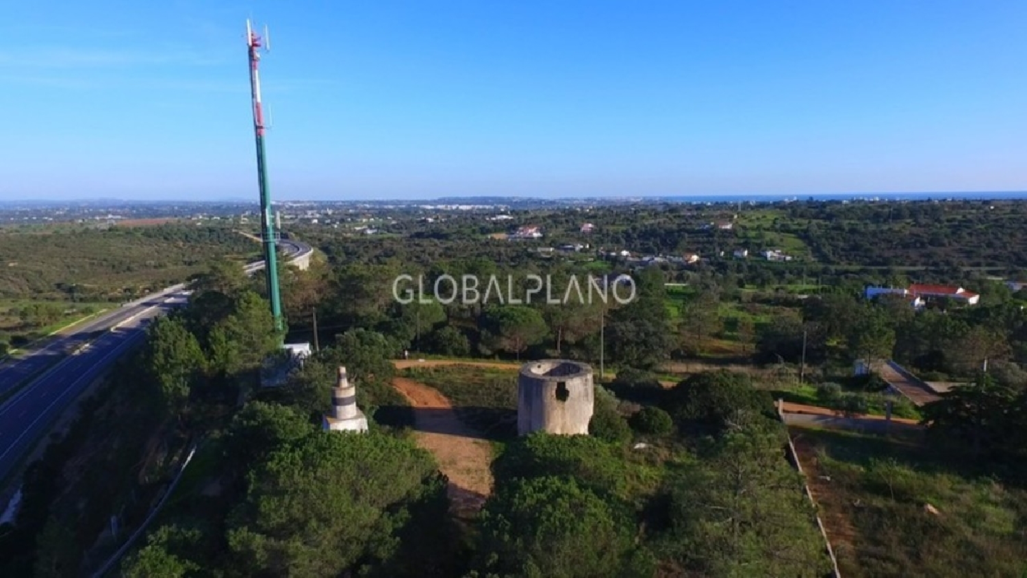 for sale terrain Porches Lagoa (Algarve) 1