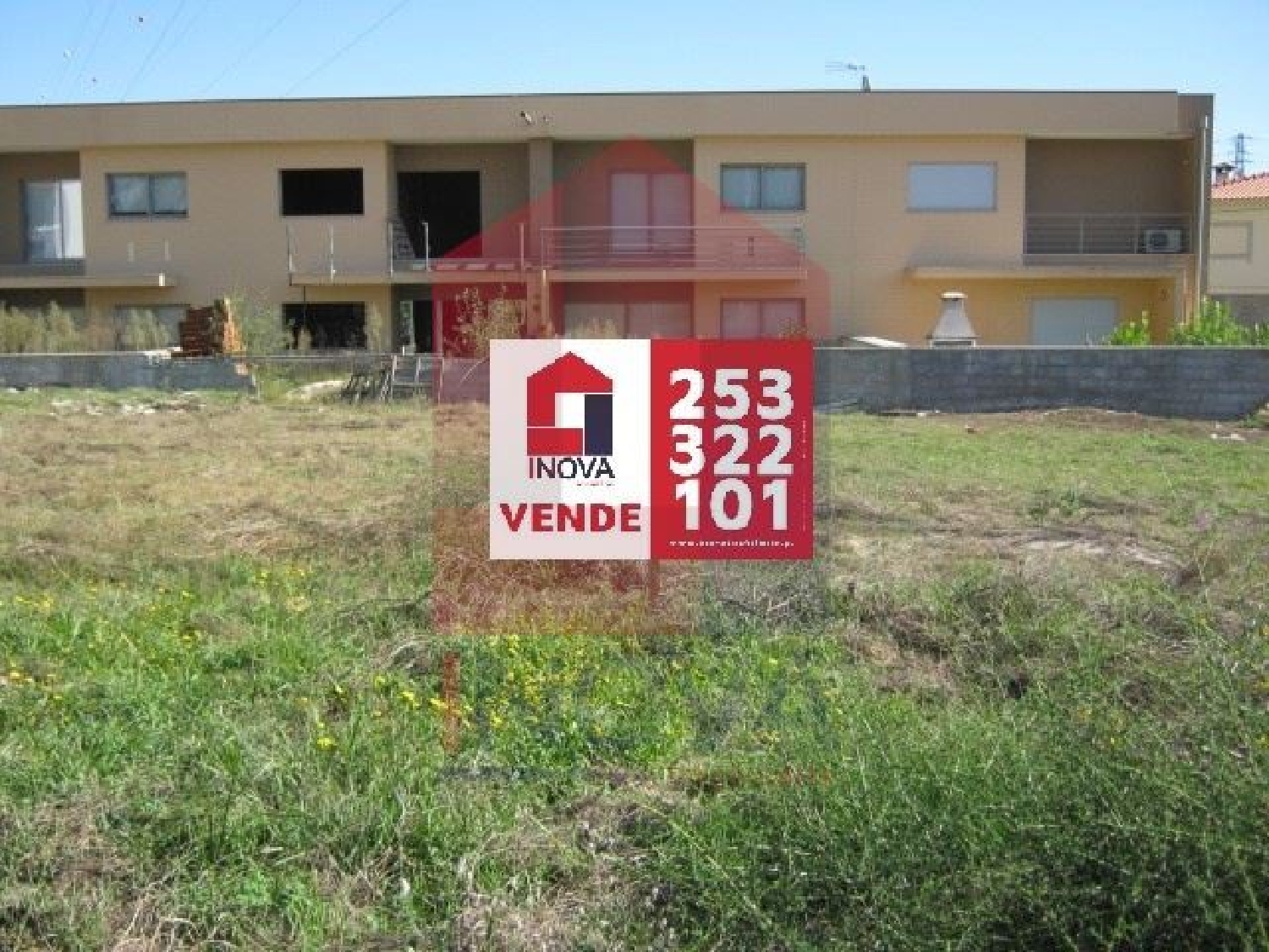  te koop terrein Soutelo Vila Verde 1