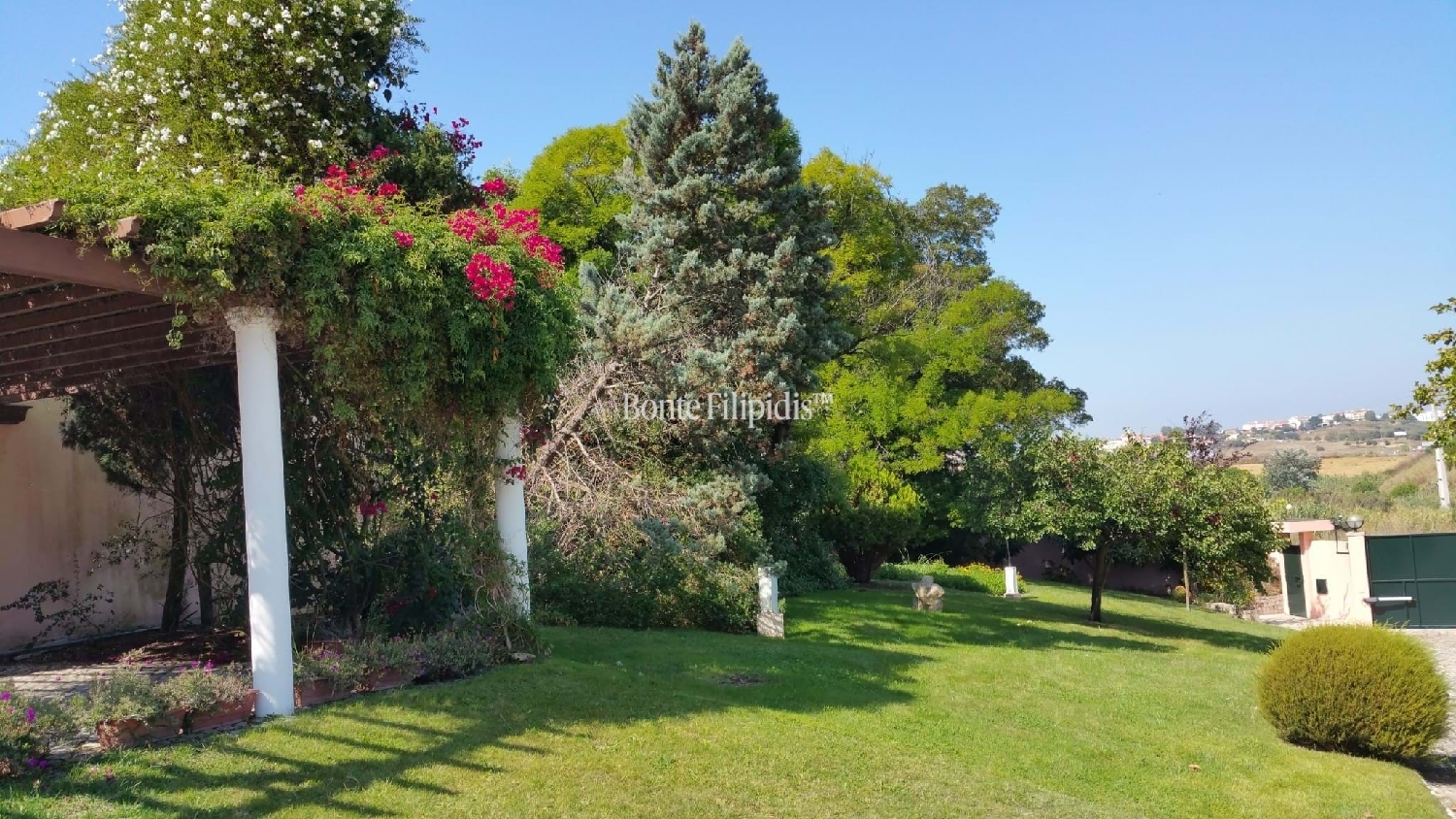  for sale villa Almada Almada 1