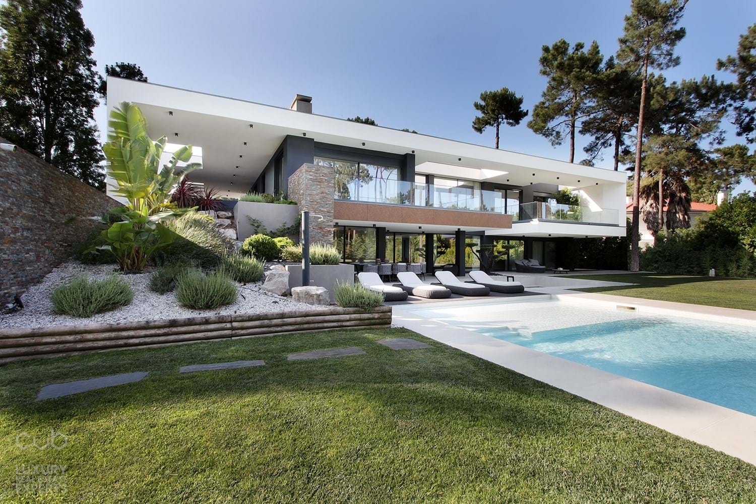  for sale villa Almada Almada 1