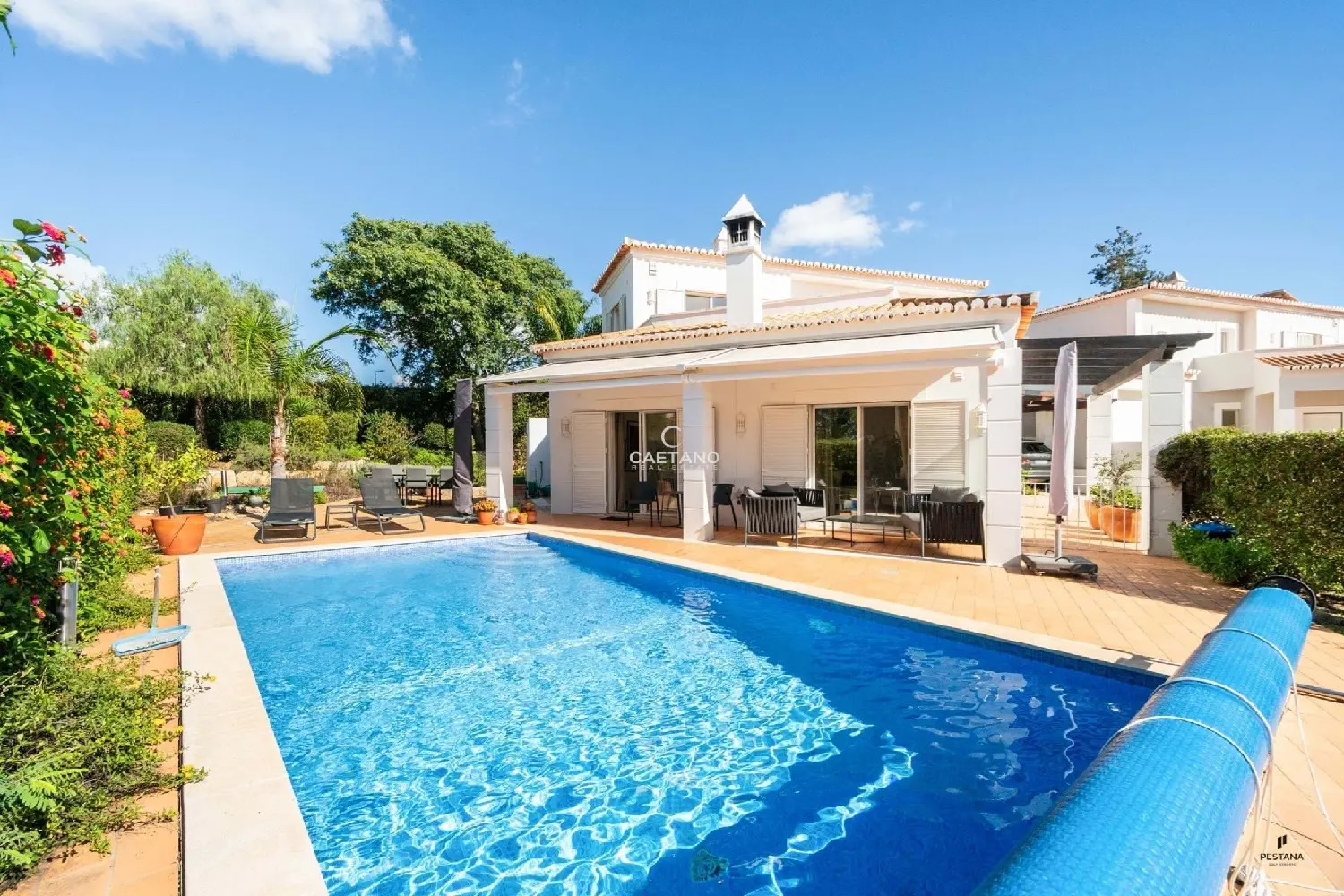  köpa villa Lagoa Santana 1