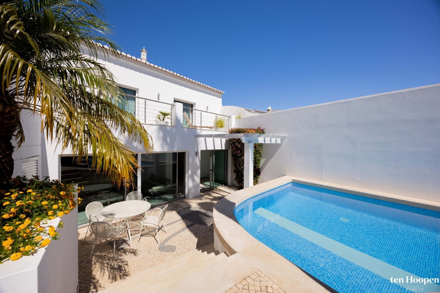  for sale villa Luz Lagos 6