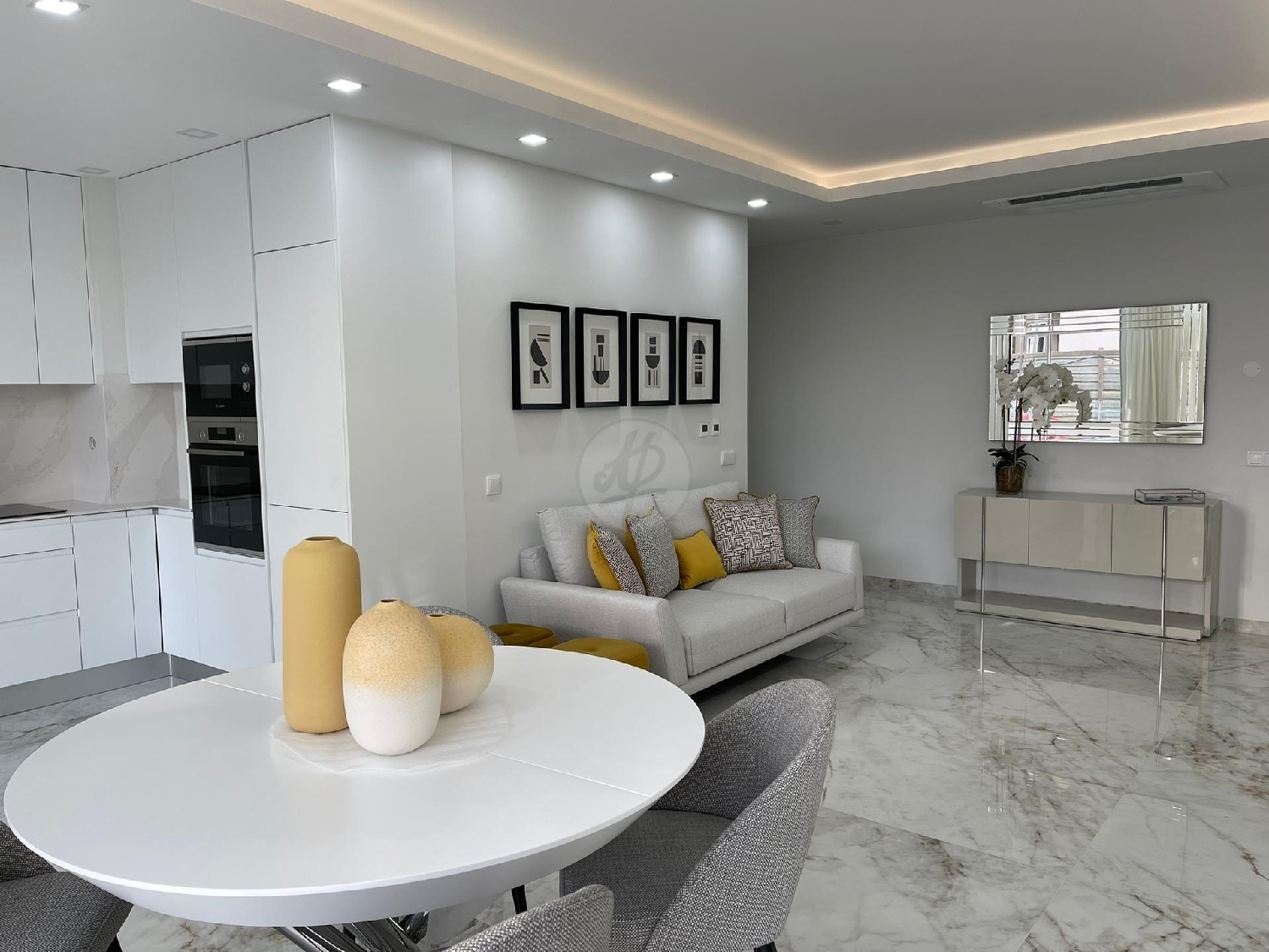  te koop appartement Lagos Lagos 2