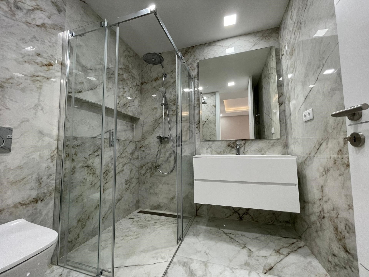  te koop appartement Lagos Lagos 8
