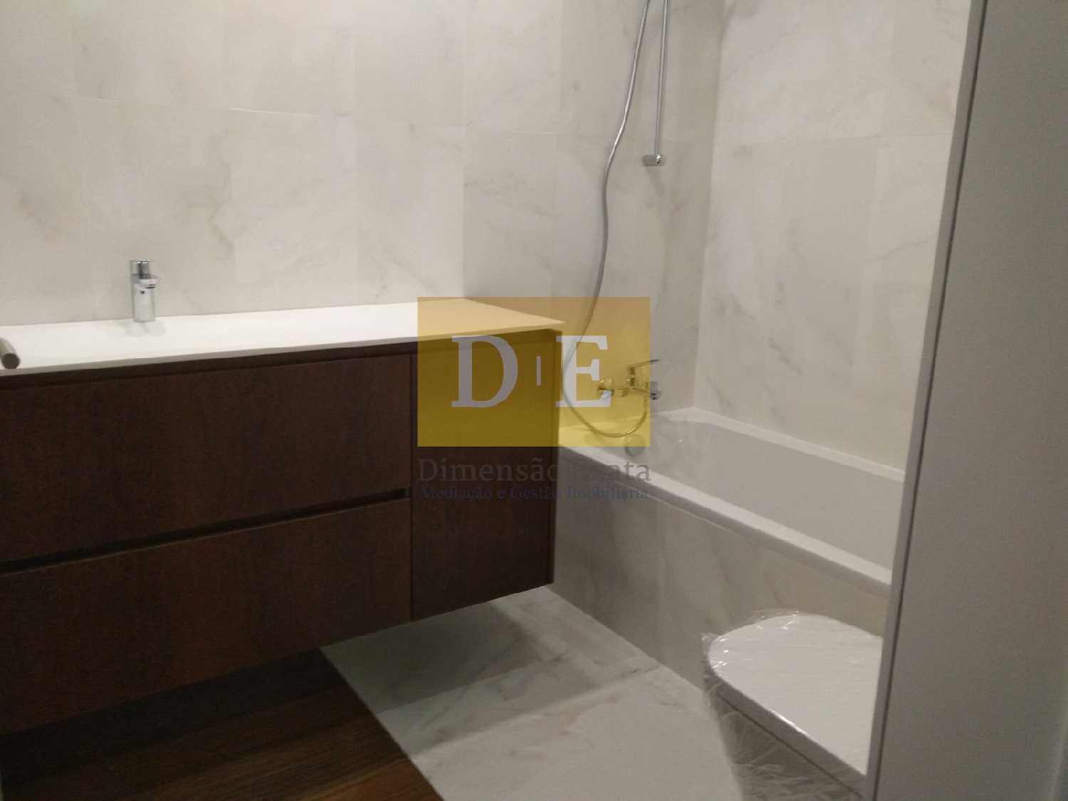 à venda apartamento Seixezelo Vila Nova De Gaia 2