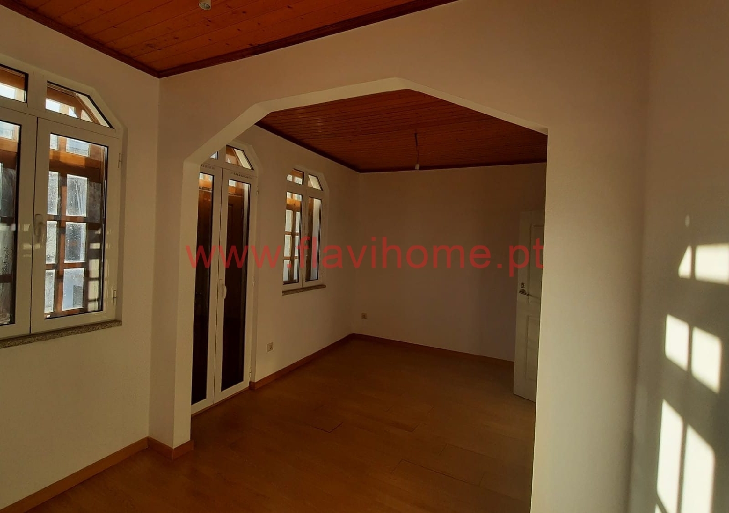  te koop gebouw Samaiões Chaves 7