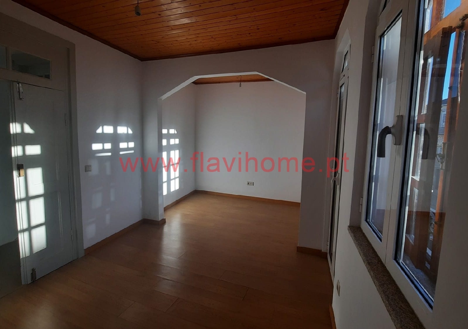  te koop gebouw Samaiões Chaves 8
