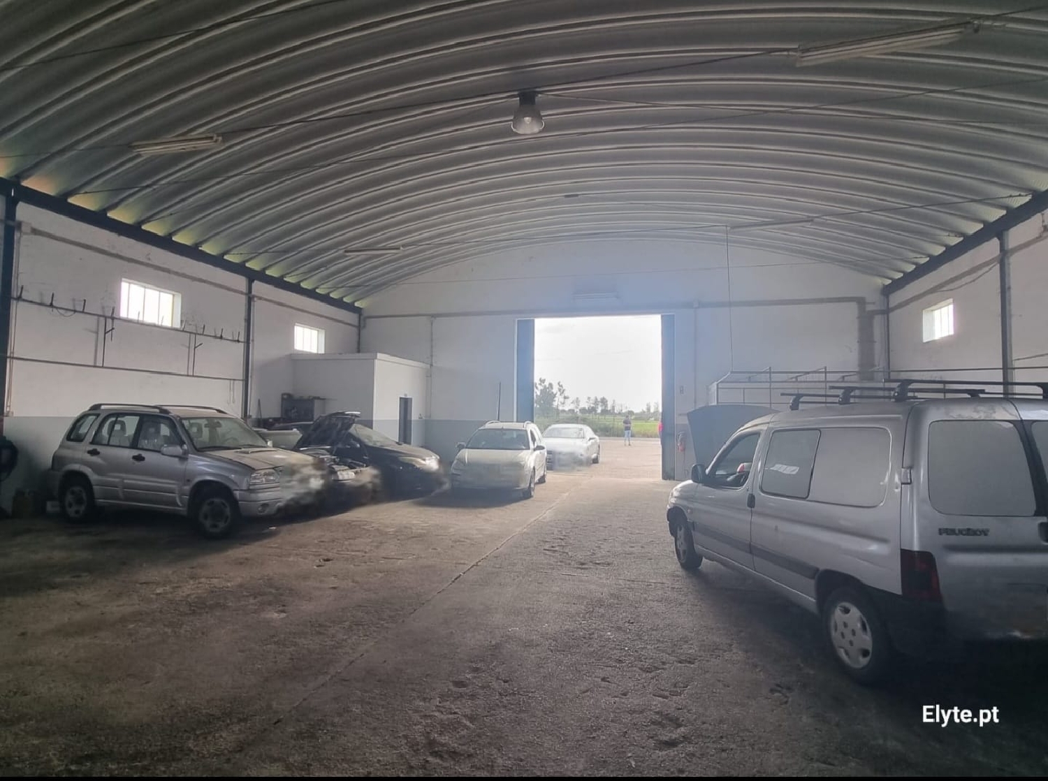 for sale commercial Erra Coruche 2