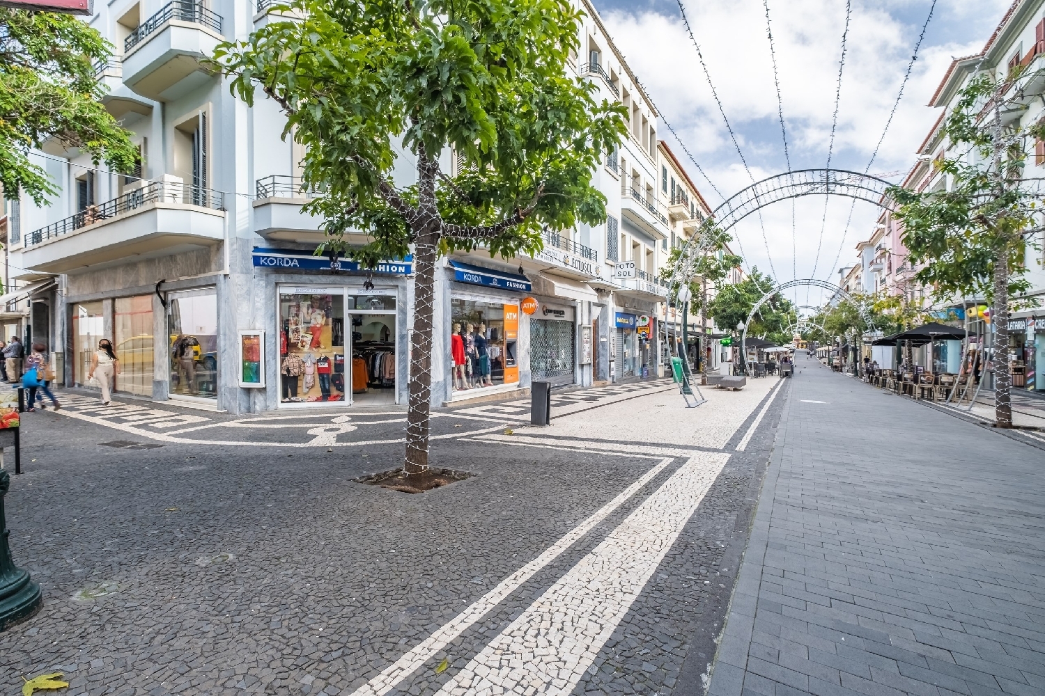  te koop bedrijfsruimte/ kantoor Funchal Funchal 1