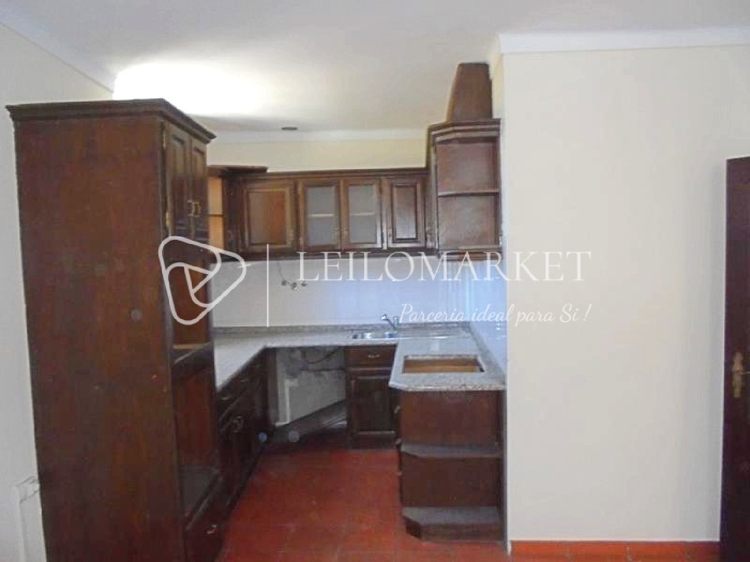  te koop bedrijfsruimte/ kantoor Salgueiro do Campo Castelo Branco 7