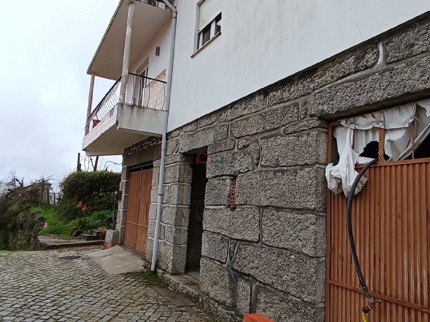 te koop huis Canelas Lamego 2