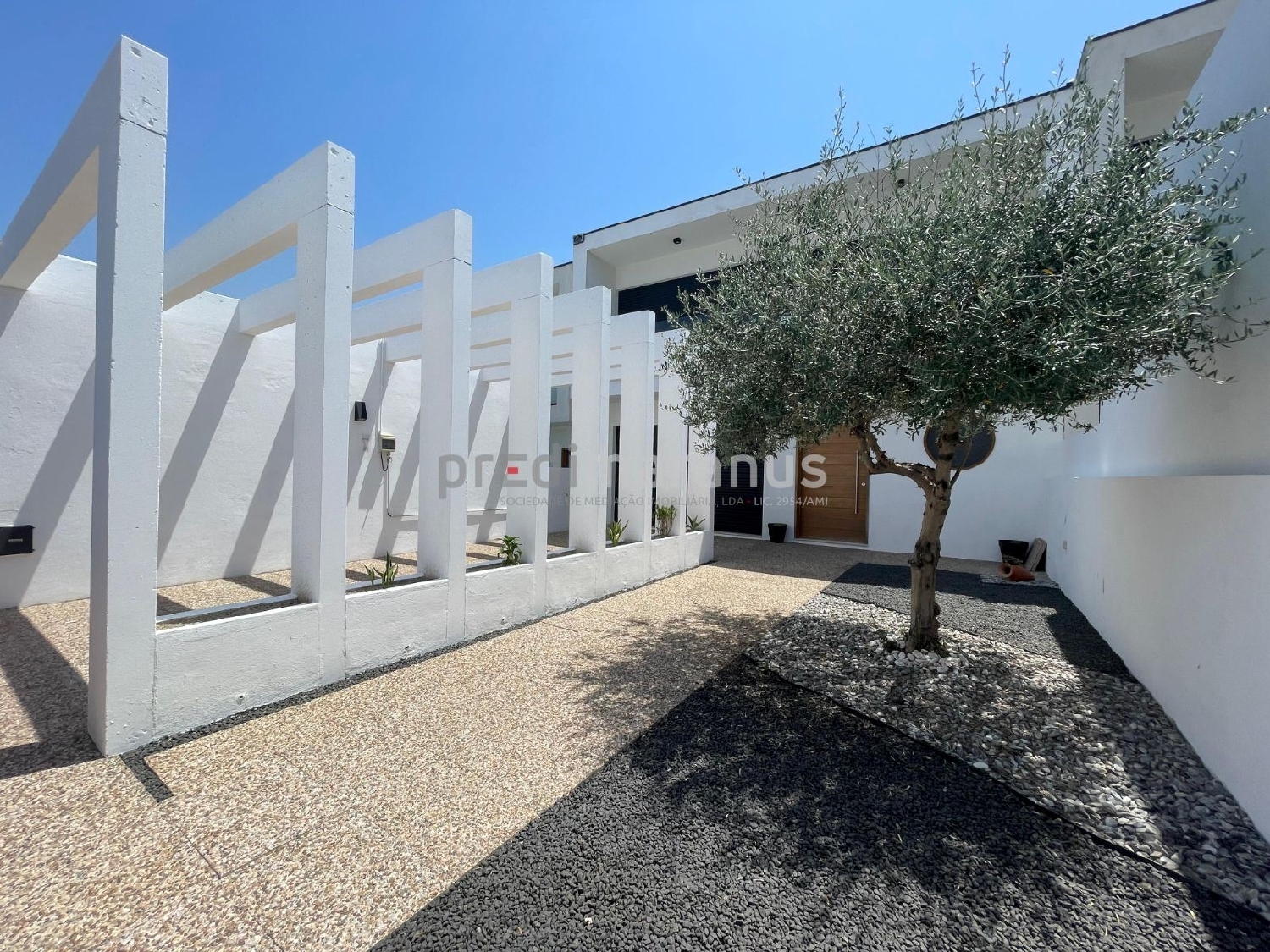  for sale house Fregim Amarante 2