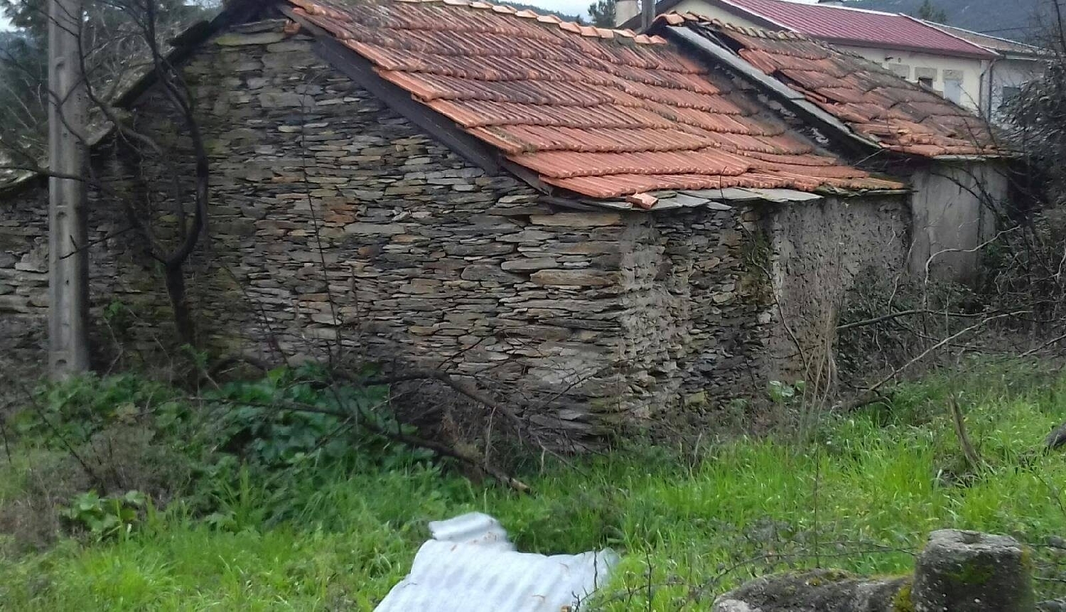  à venda casa Recarei Paredes 1