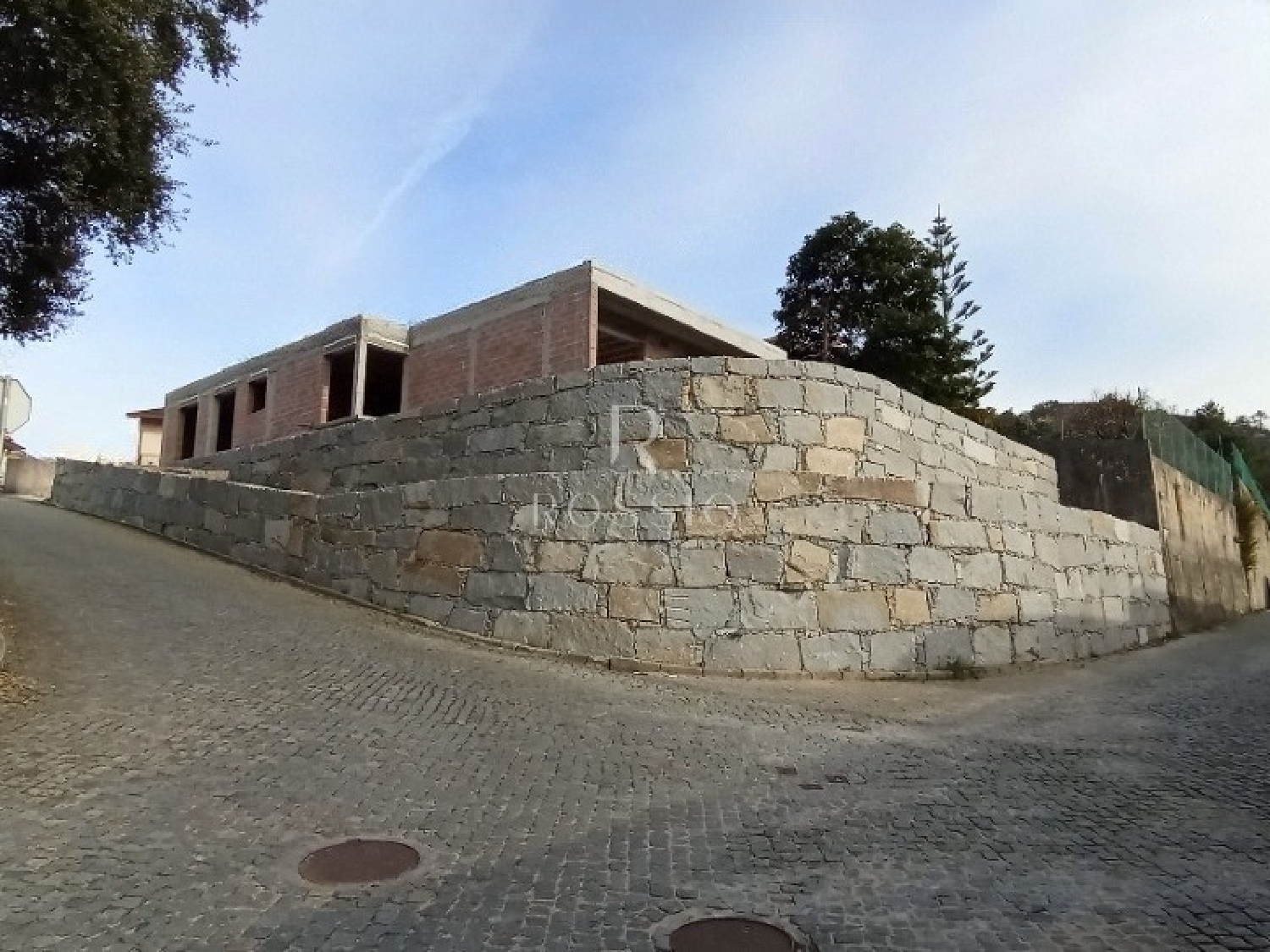  te koop huis Sequeira Braga 1