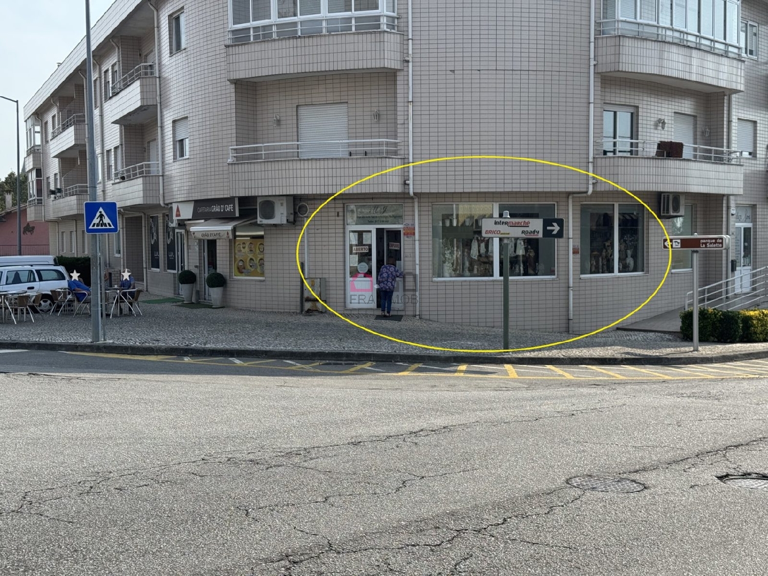 te koop winkel Inha Arouca 3