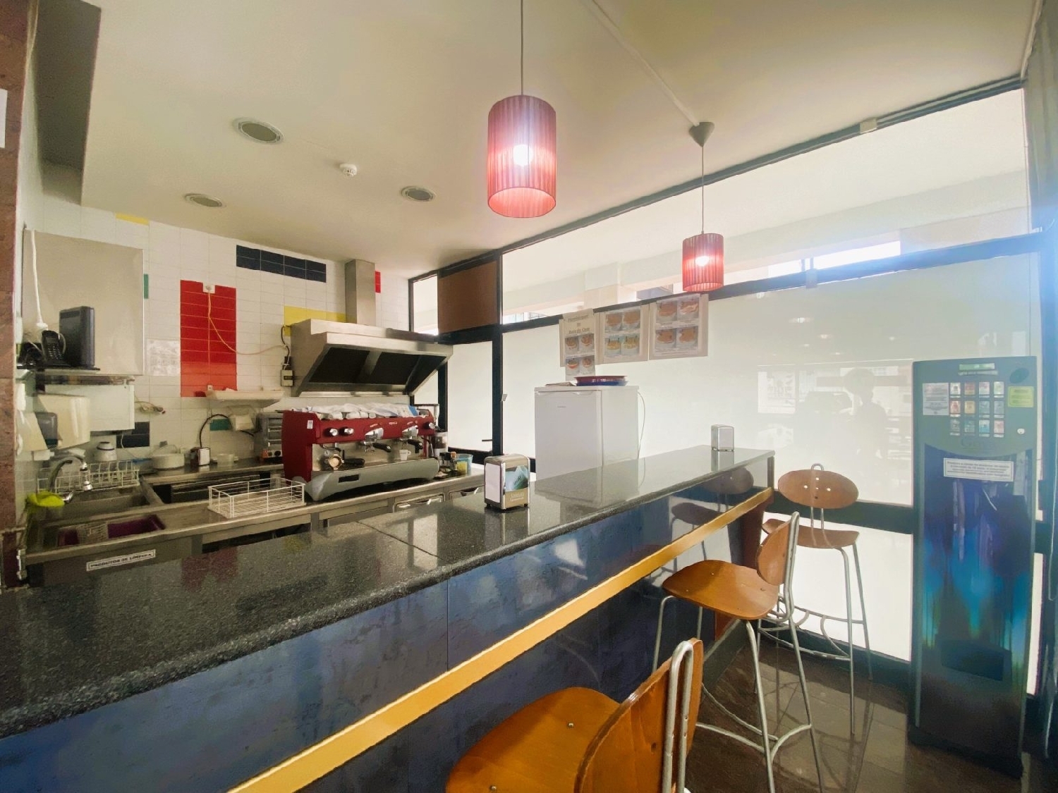  à vendre magasin Sá Anadia 4