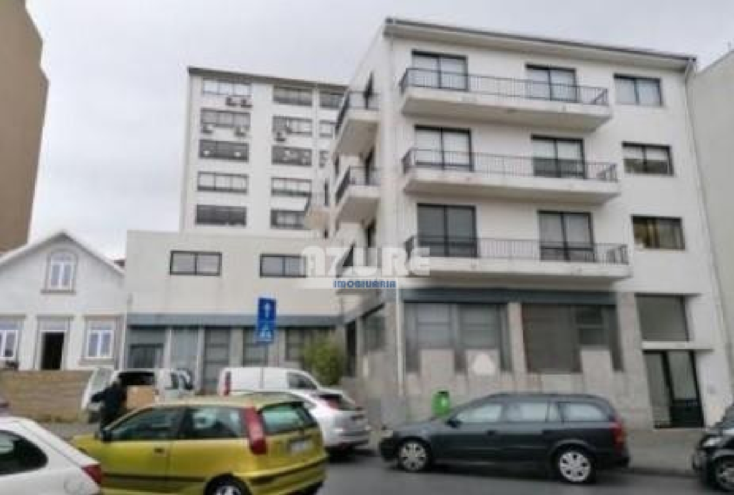  à venda loja Vilar Amarante 2