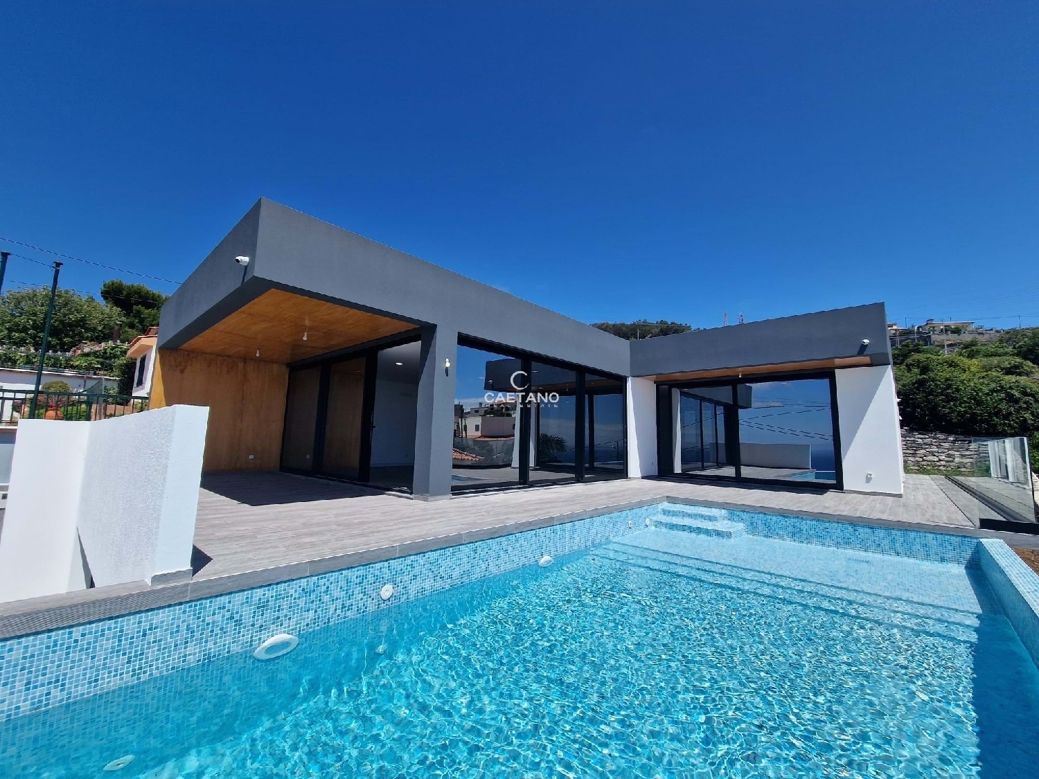  te koop villa Machico Machico 2