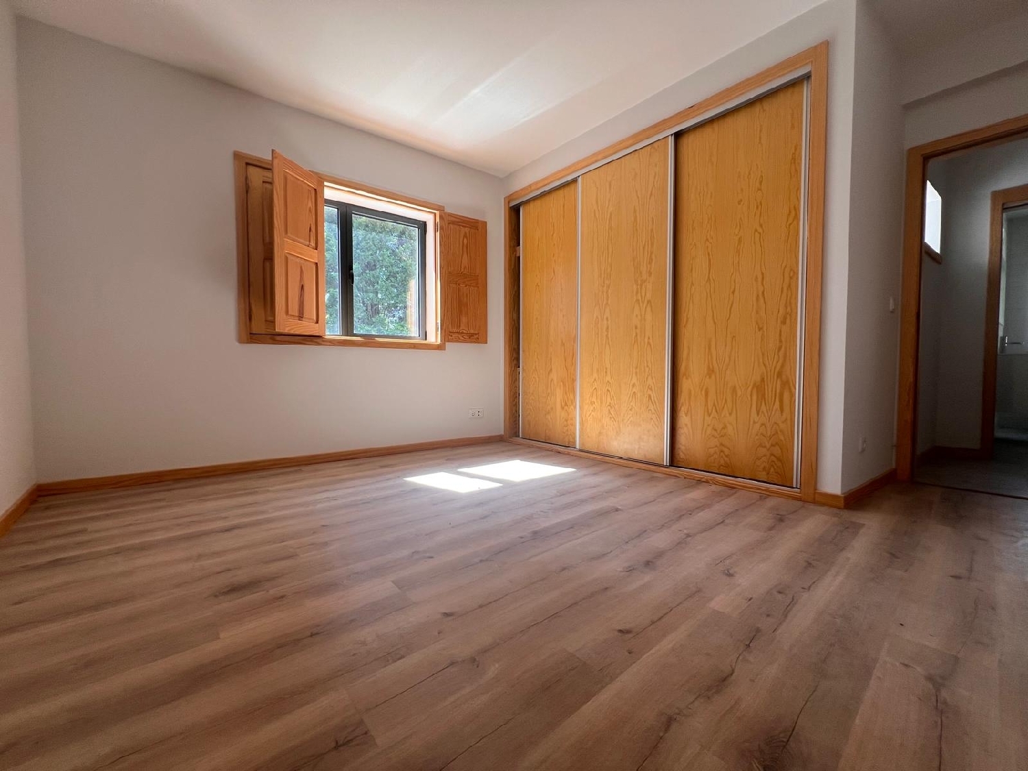  köpa hus Aguim Anadia 4