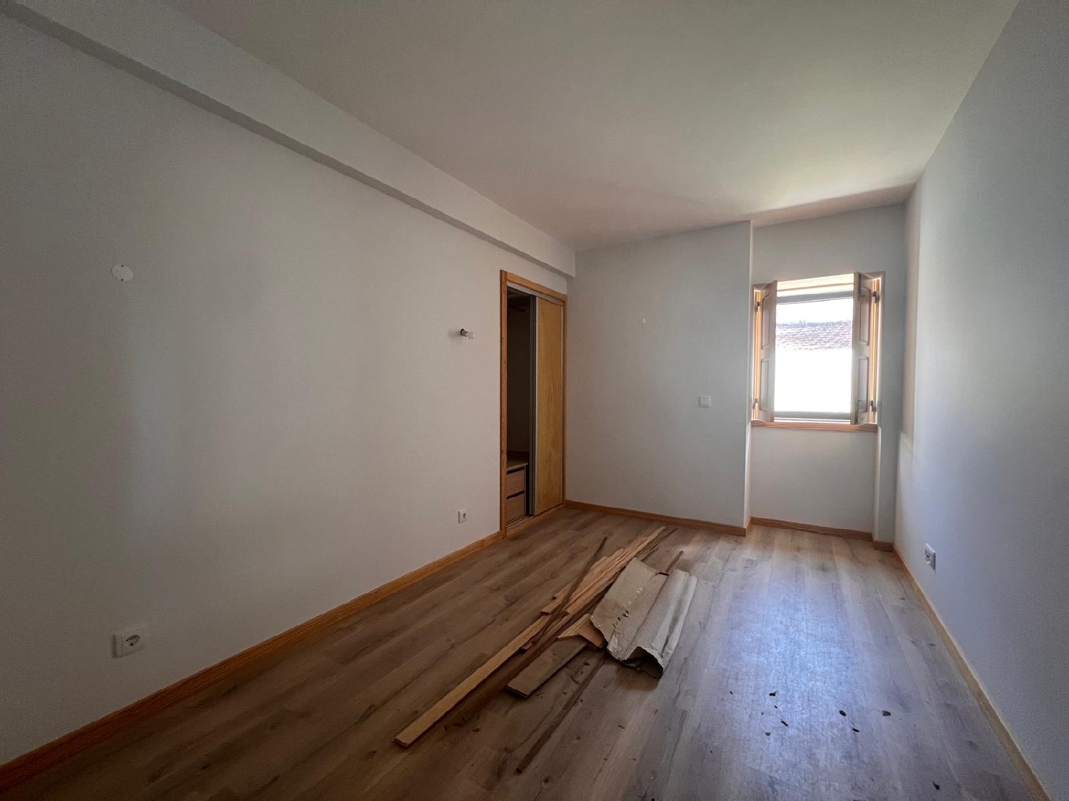  köpa hus Aguim Anadia 5