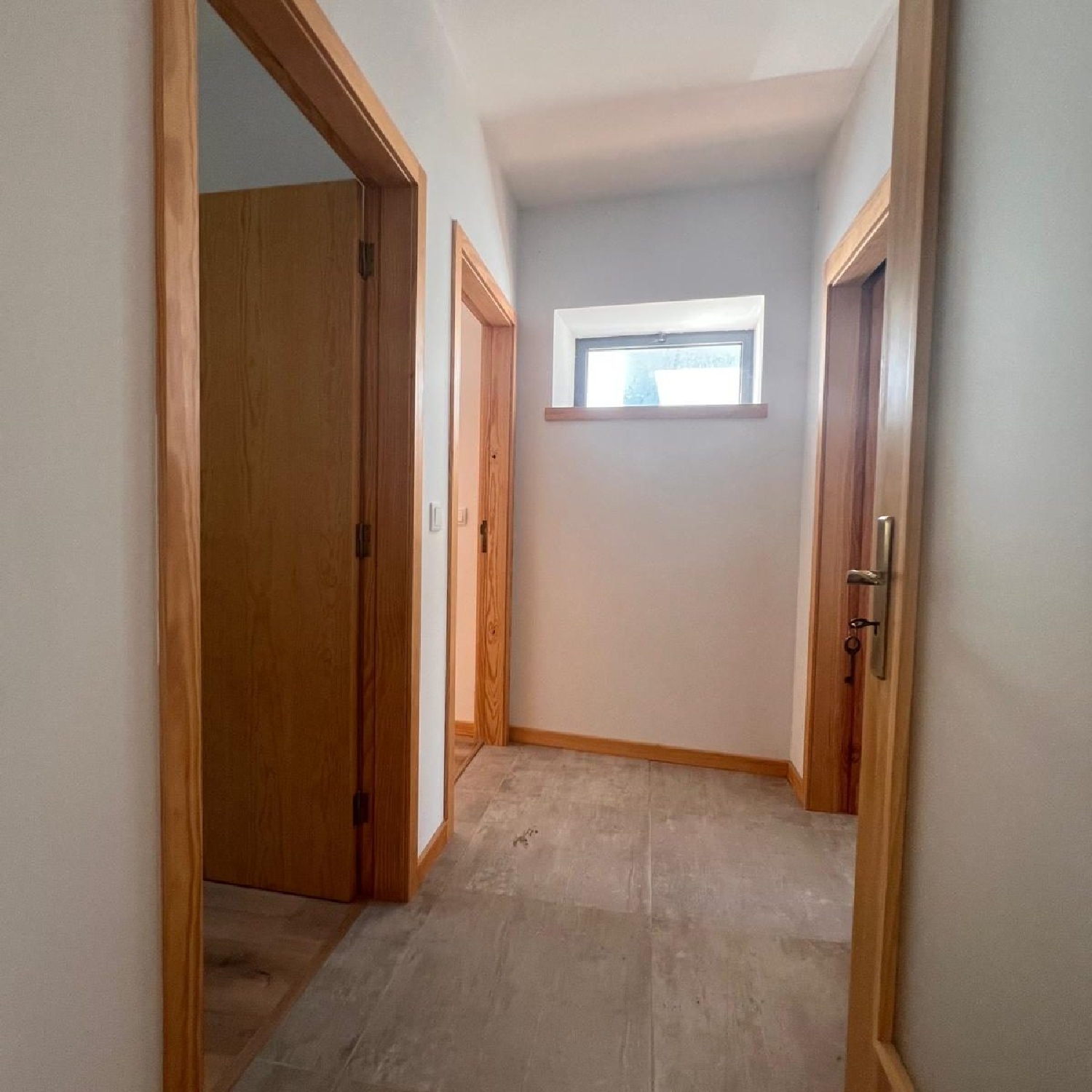  köpa hus Aguim Anadia 8