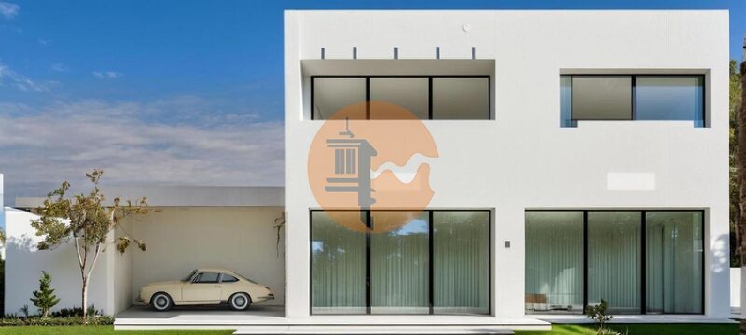 köpa villa Luz Lagos 3