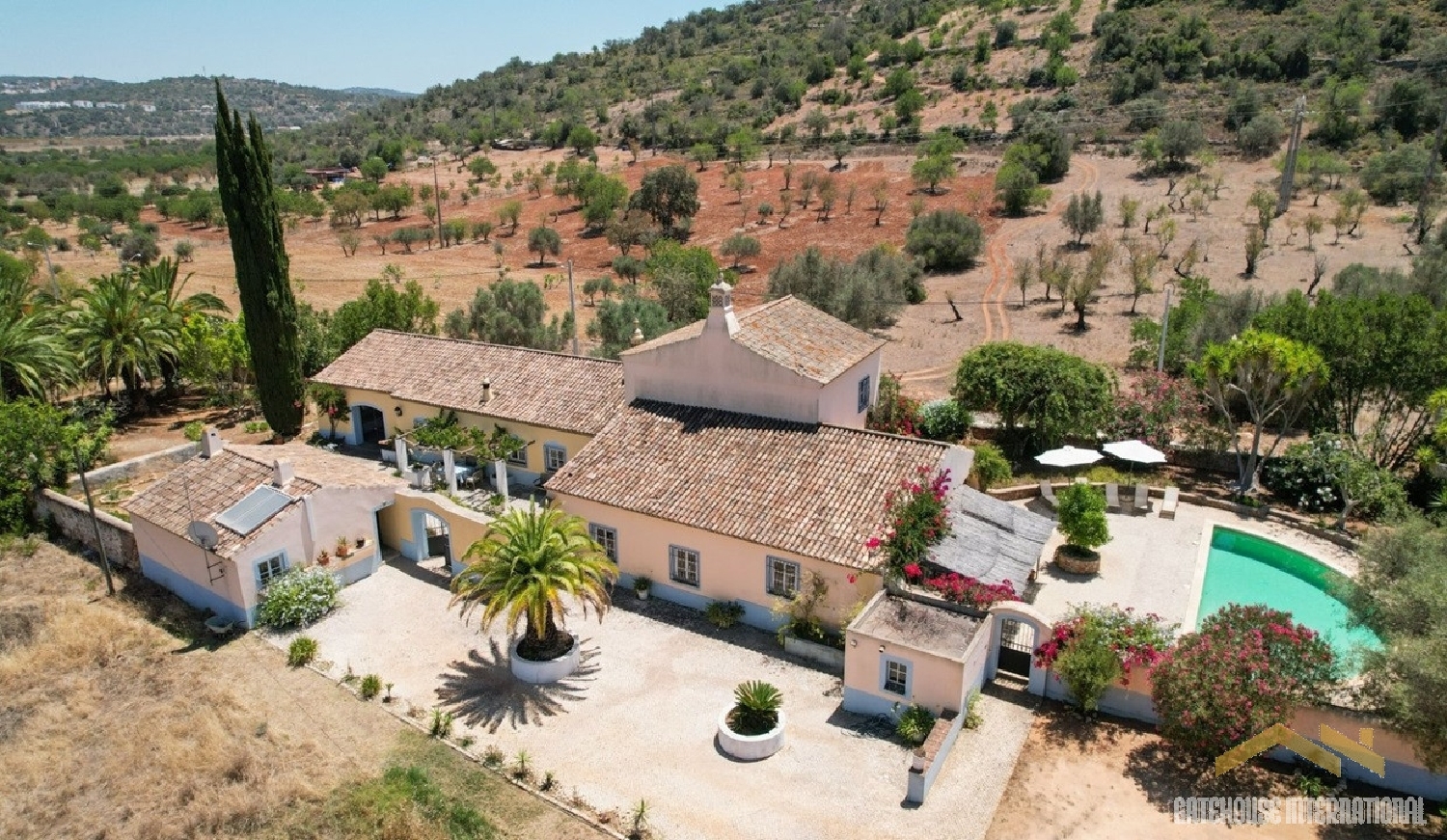  köpa hus Paderne Albufeira 1