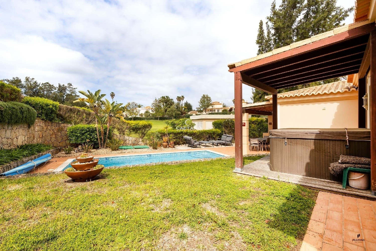  köpa villa Lagoa Santana 3