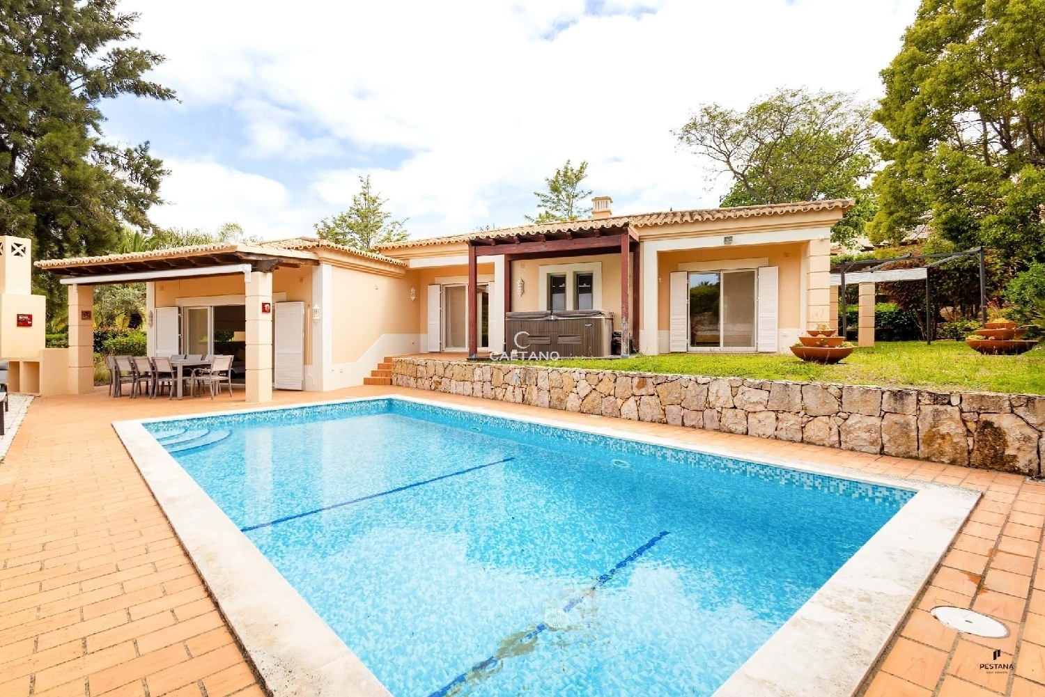  köpa villa Lagoa Santana 4
