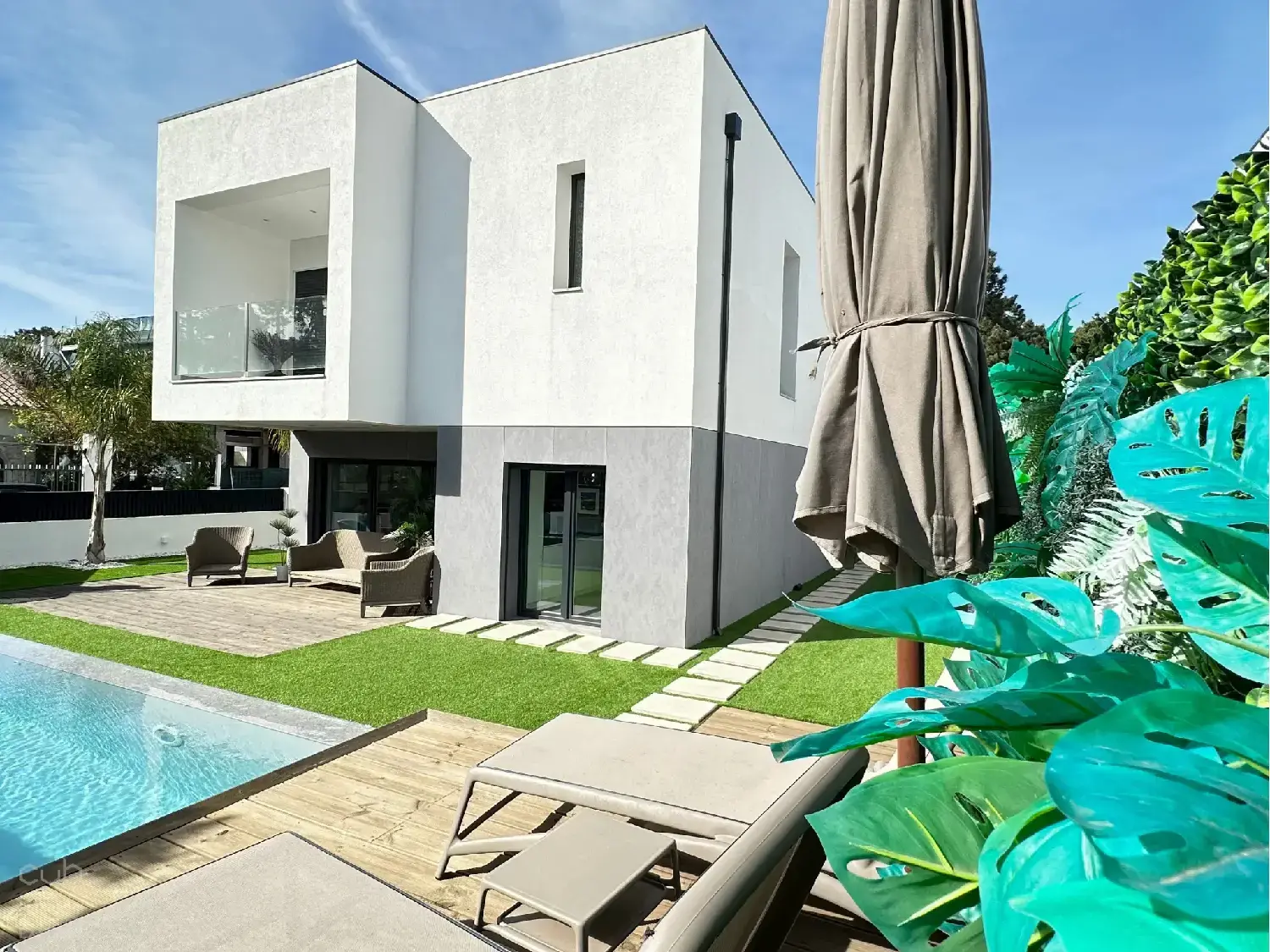  te koop villa Almada Almada 1