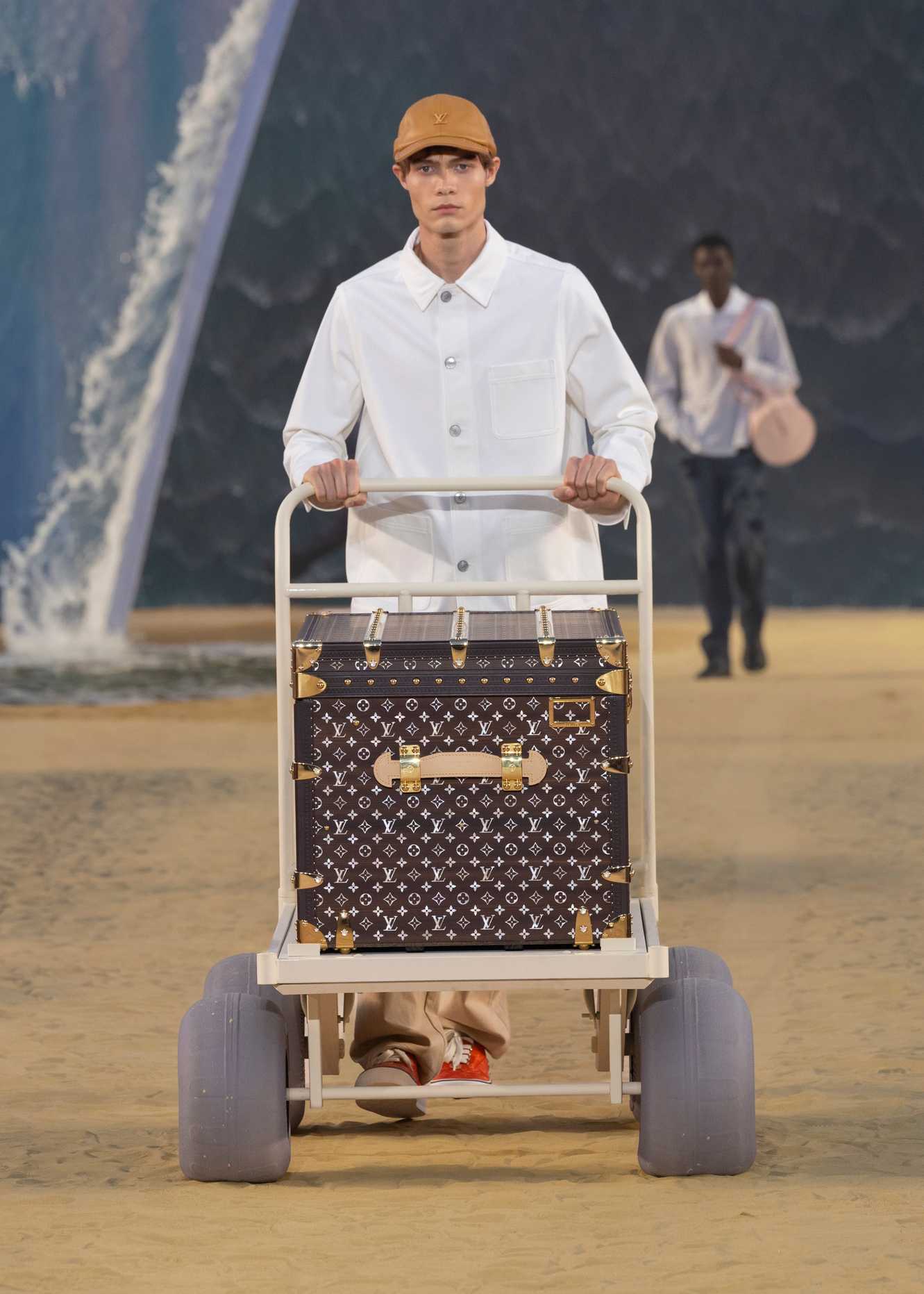 Look 12: Louis Vuitton Men's SS27. 