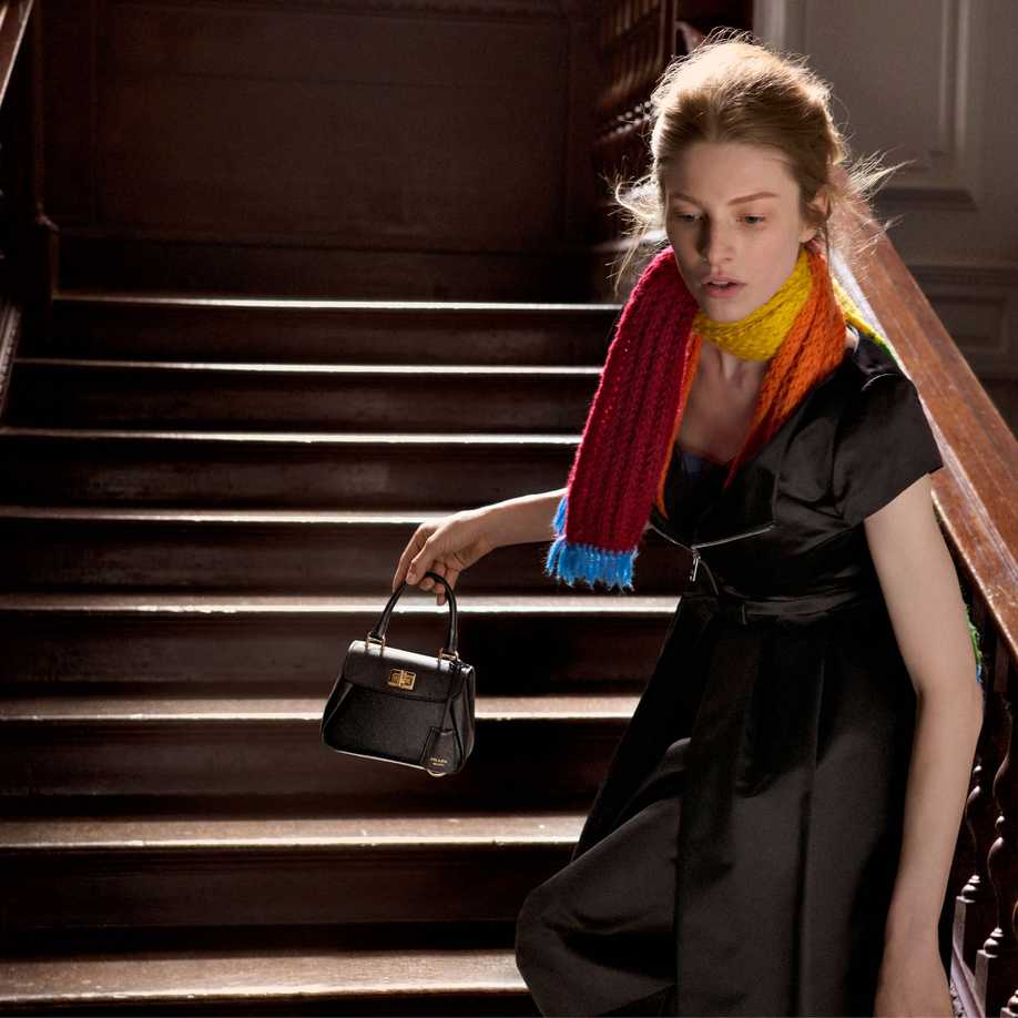 Prada Fall/Winter 2026: “Simple Stories” Finds Meaning in What’s Left Unsaid