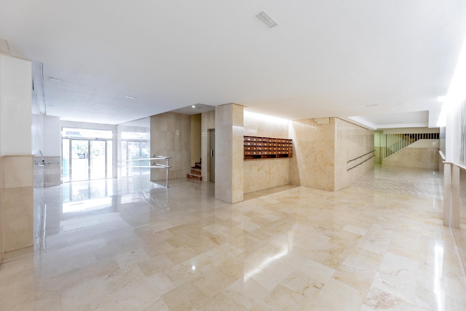  te koop appartement Barrio De Granada Alacantí 4