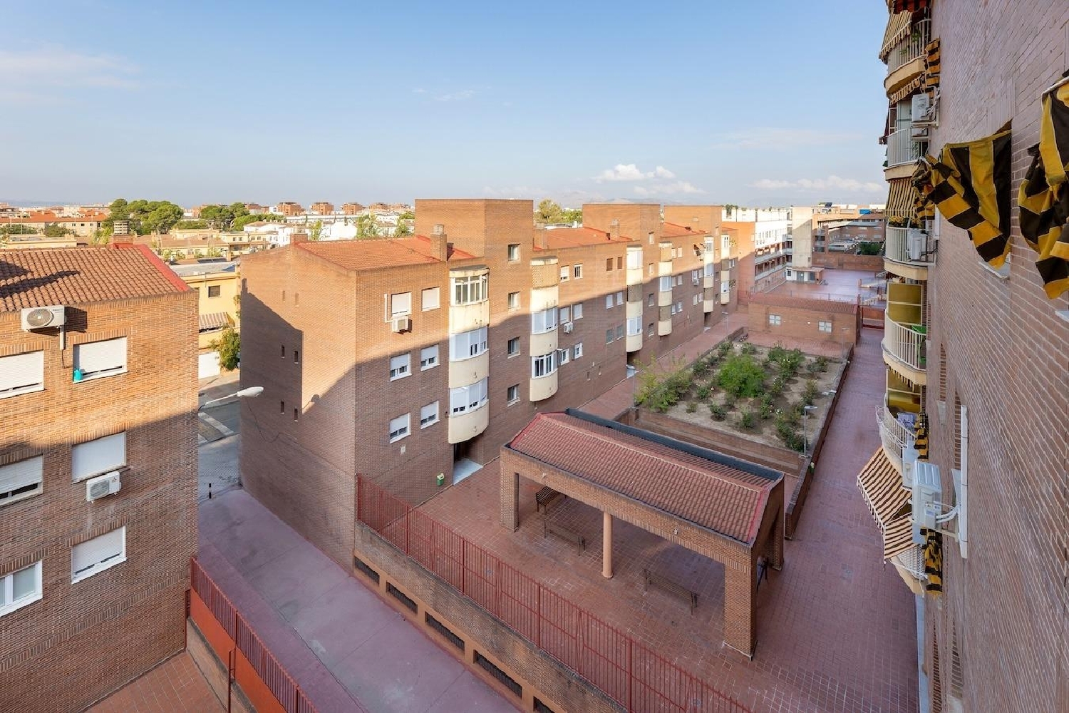  till salu lägenhet Barrio De Granada Alacantí 5