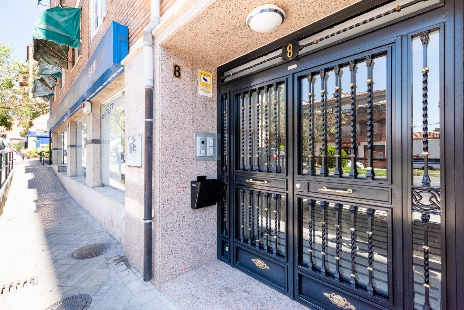 for sale apartment Barrio De Granada Alacantí 2
