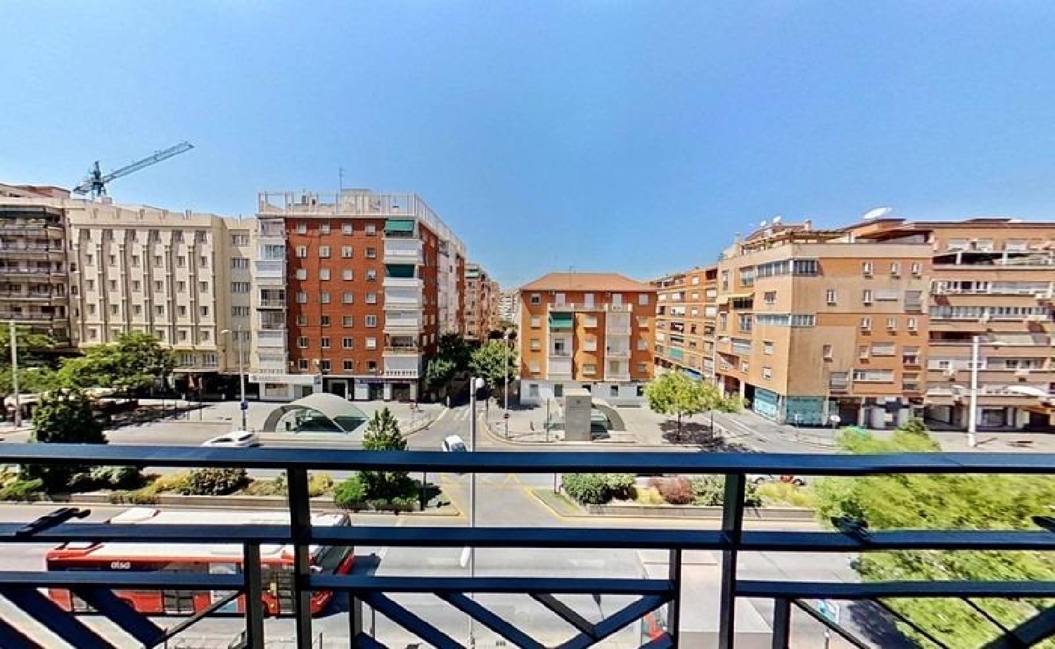 till salu lägenhet Barrio De Granada Alacantí 1