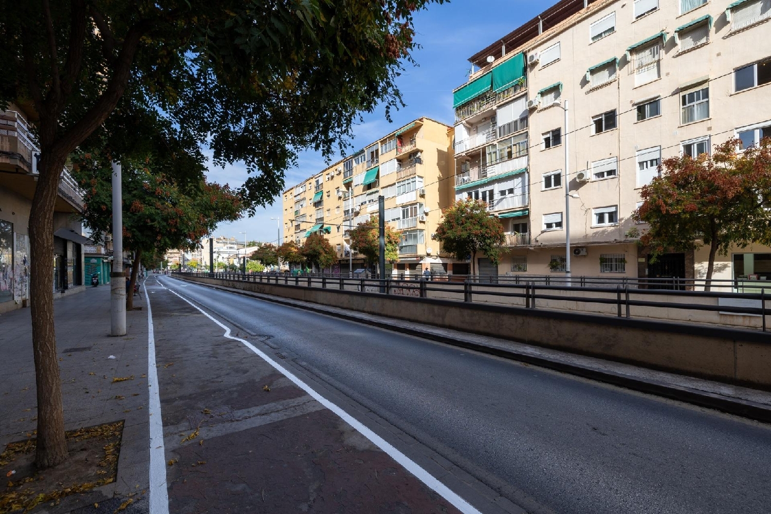 till salu lägenhet Barrio De Granada Alacantí 3